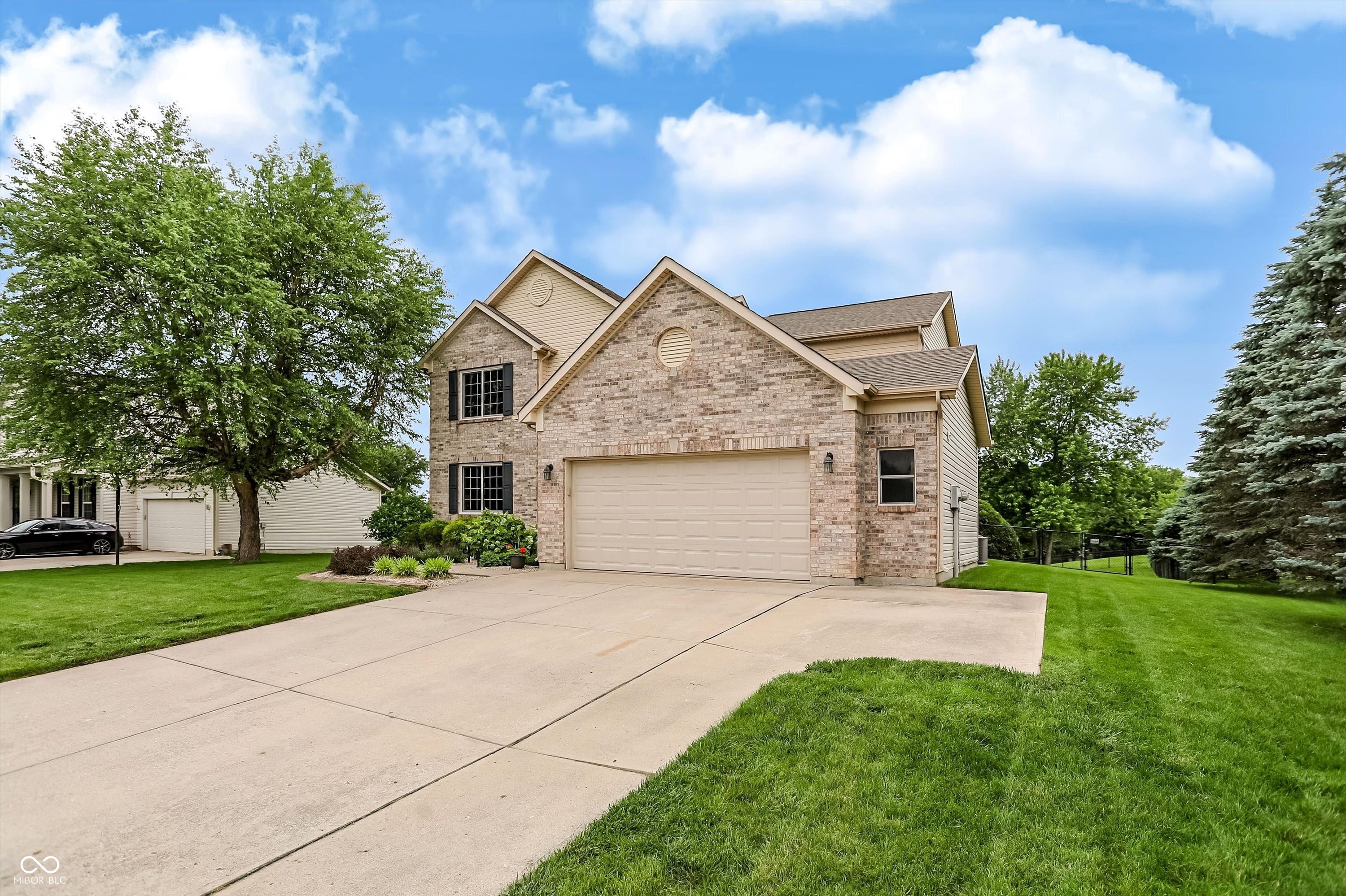 322 Wakefield Drive E