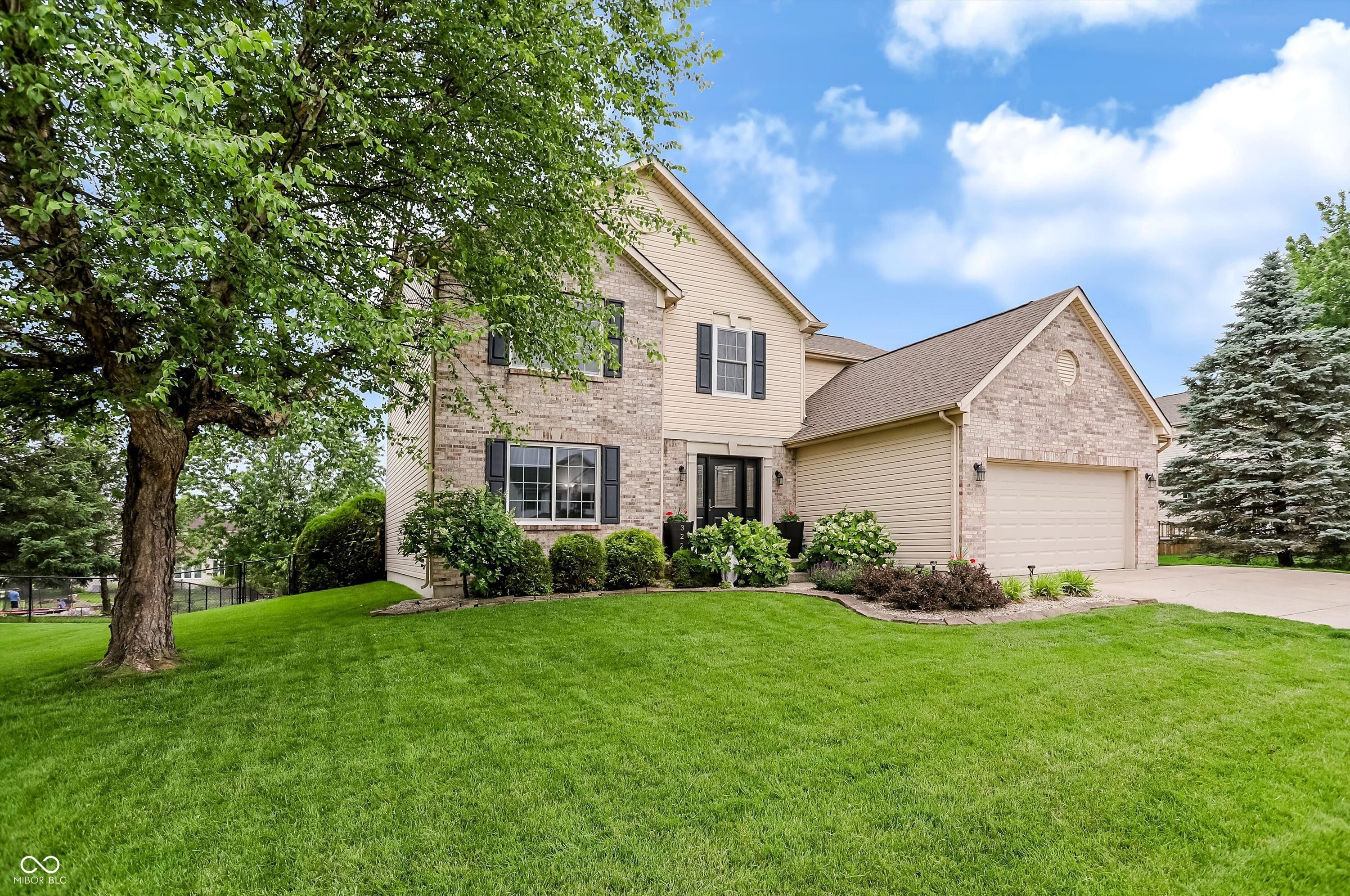 322 Wakefield Drive E