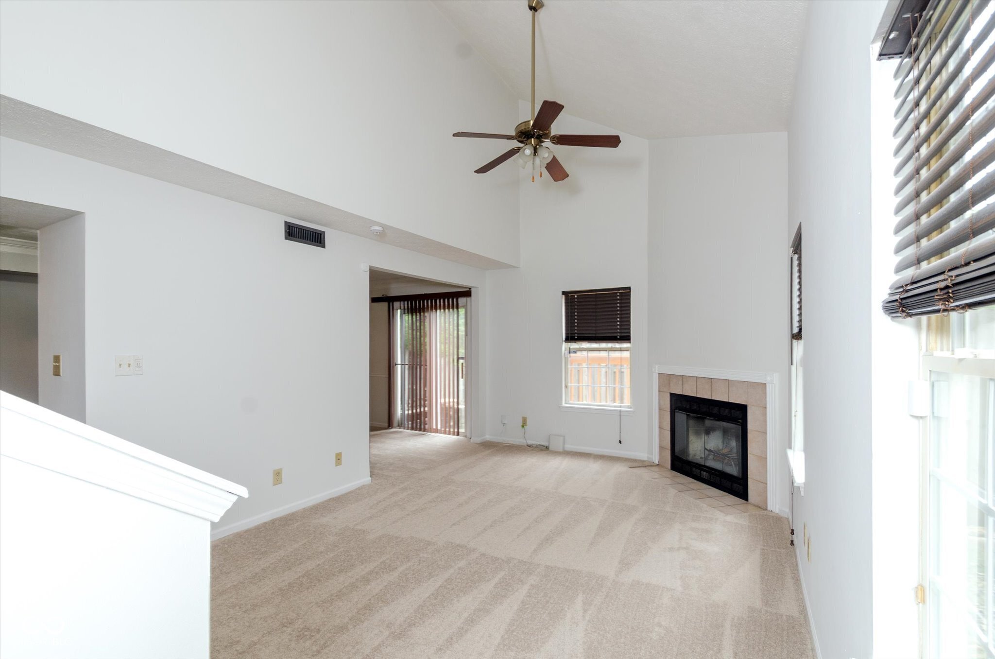 4829 Ossington Court