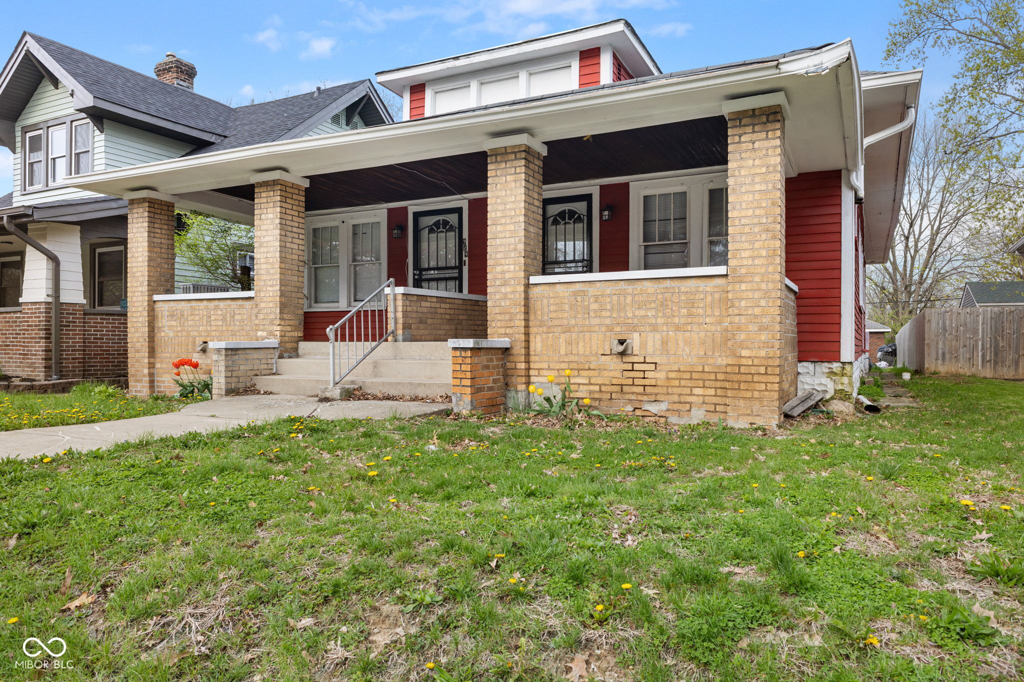 924 N Chester Avenue
