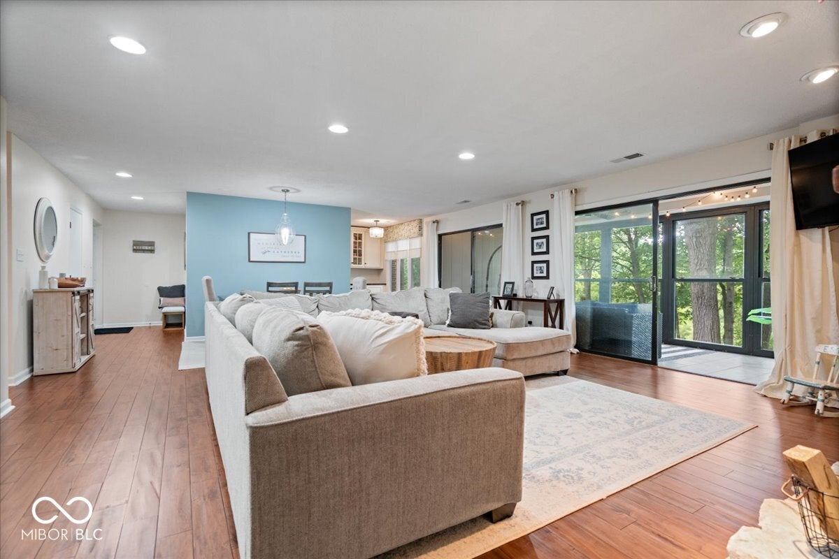 203 Bluffs Circle D