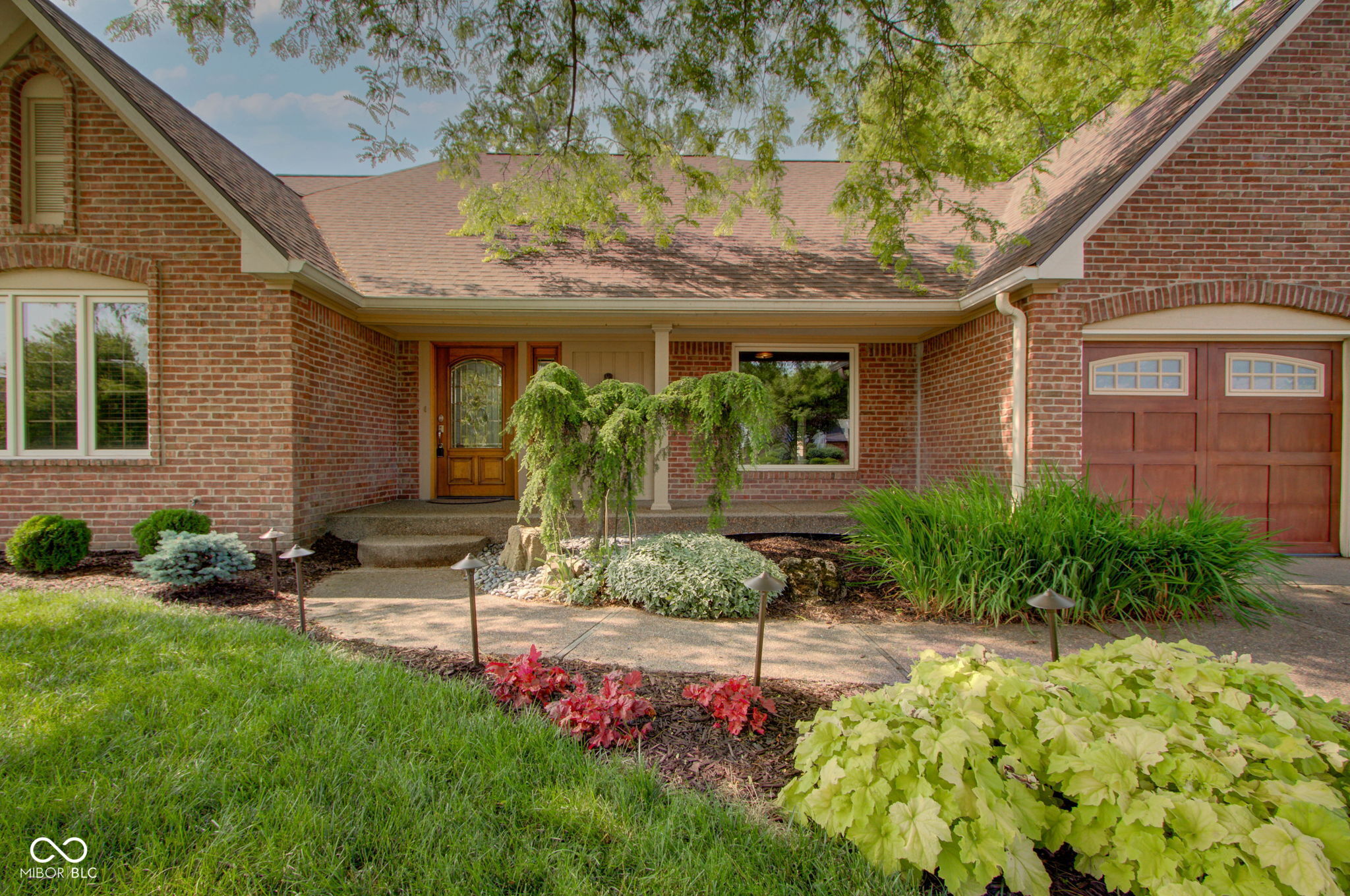 5037 Surrey Lane