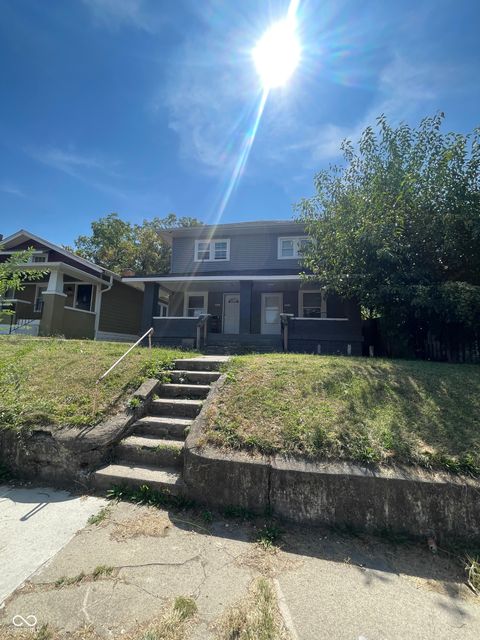 Photo of 2825 E Michigan Street, Indianapolis, IN 46201 (MLS # 22093240)