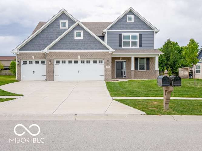 977 Richelle Way