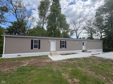 40 Lazy River Road Cloverdale IN 46120