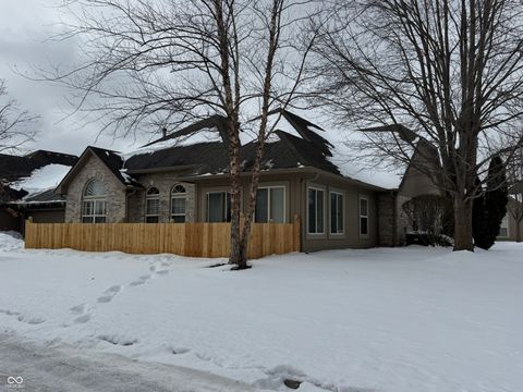 Photo of 11130 Vineyard Drive, Fishers, IN 46038 (MLS # 22082426)