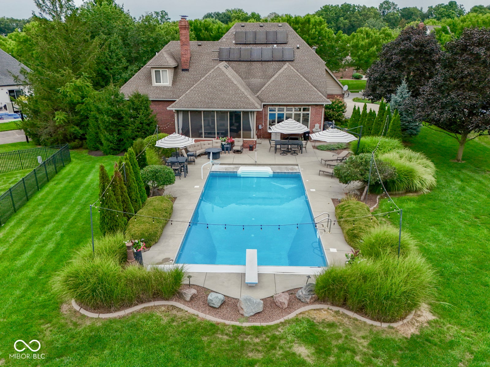 3933 Eagle Trace