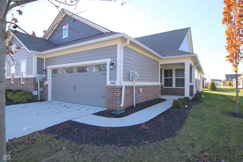 Photo of 15707 Harvester Circle E, Noblesville, IN 46060 (MLS # 22058946)