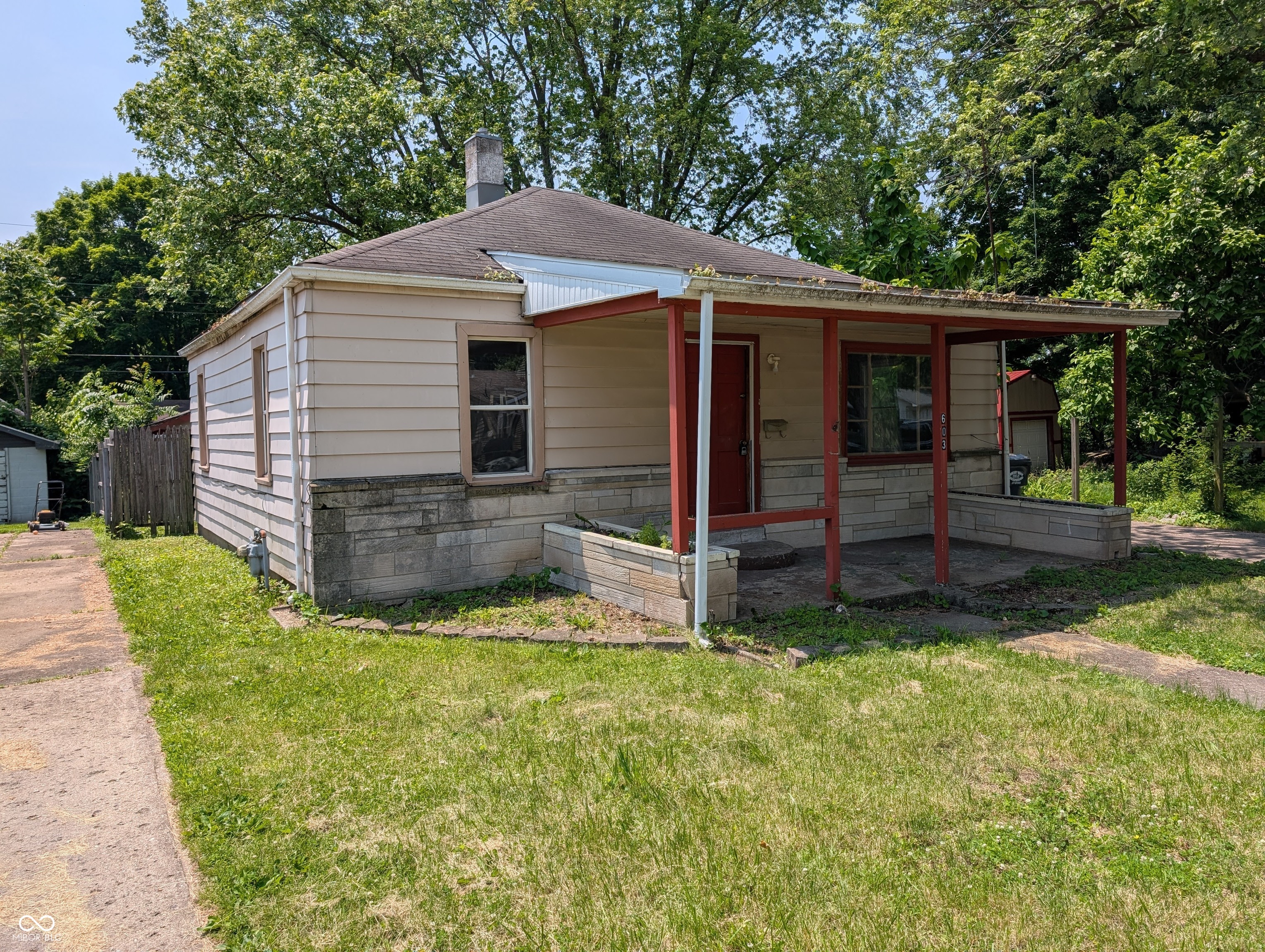 603 W 33rd Street