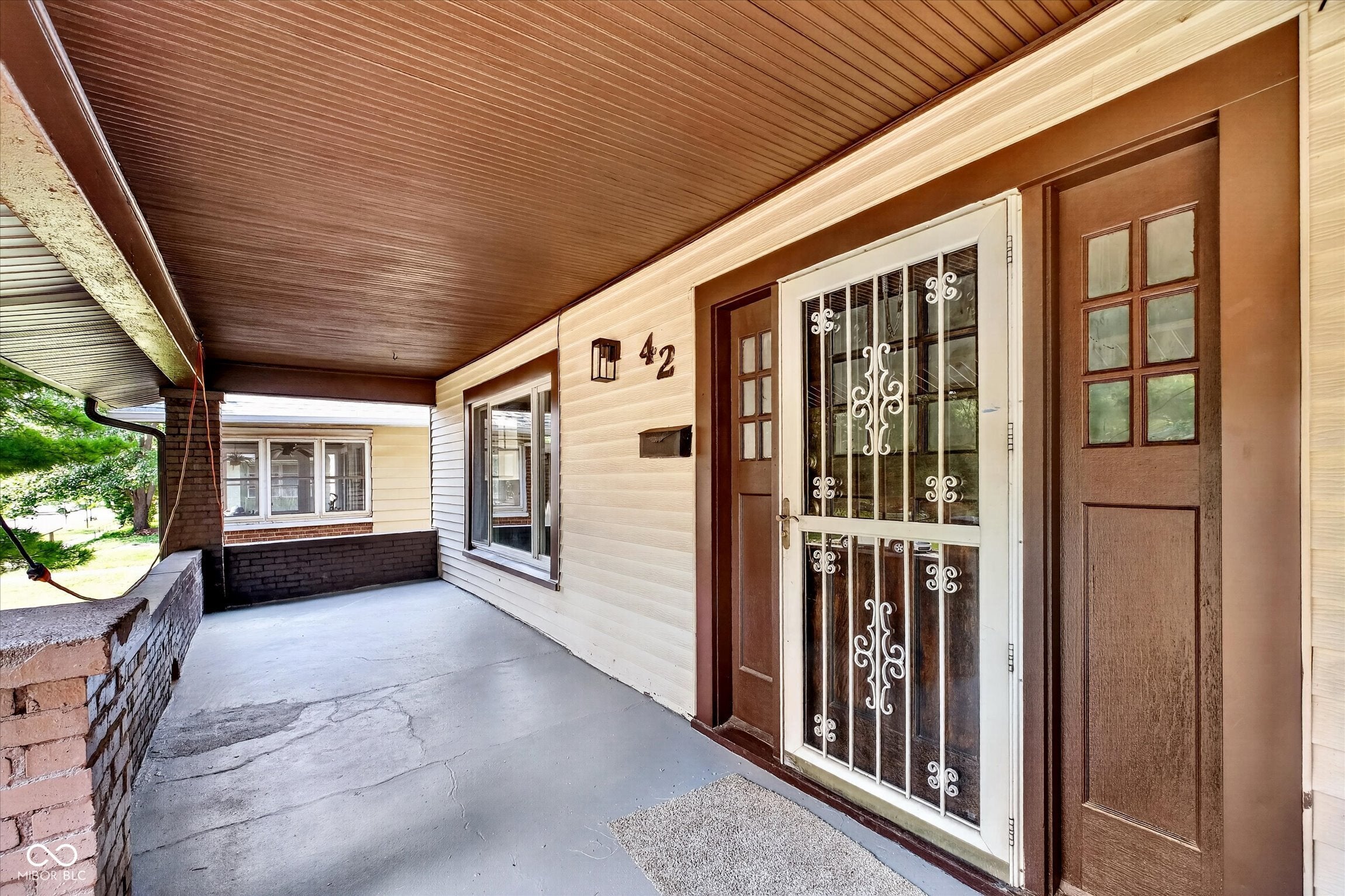 42 N Riley Avenue