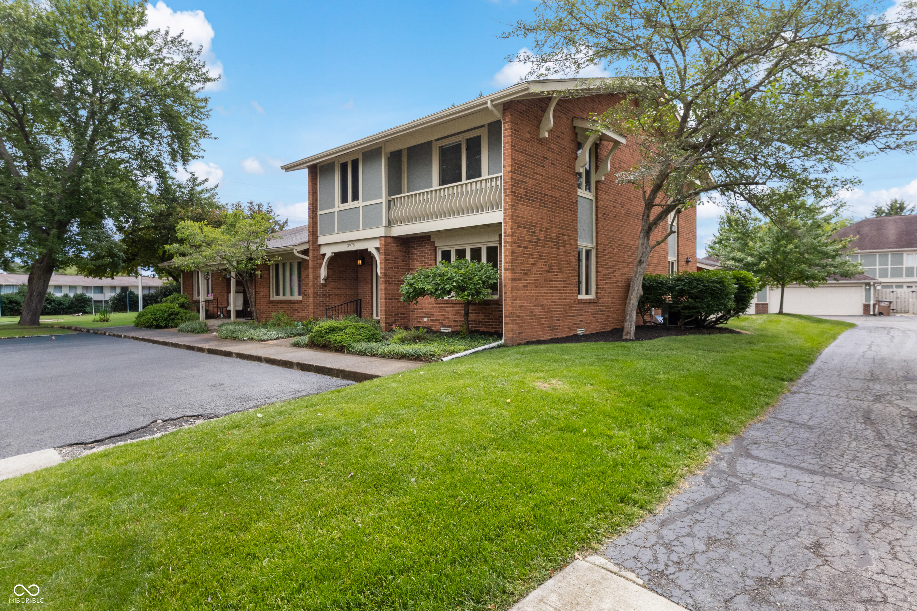 Photo 1 of 42 — 3975 Offshore Drive, Columbus, IN 47203