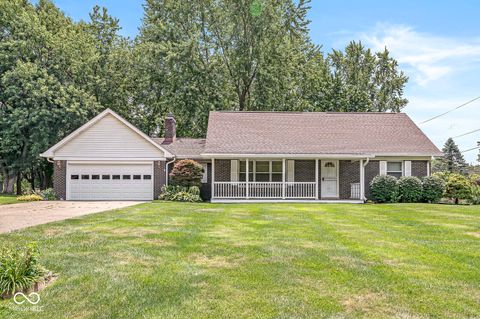 Photo of 2201 Redfern Drive, Indianapolis, IN 46227 (MLS # 22112042)