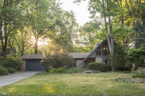 Photo of 505 Greenlee Drive, Indianapolis, IN 46234 (MLS # 22118826)