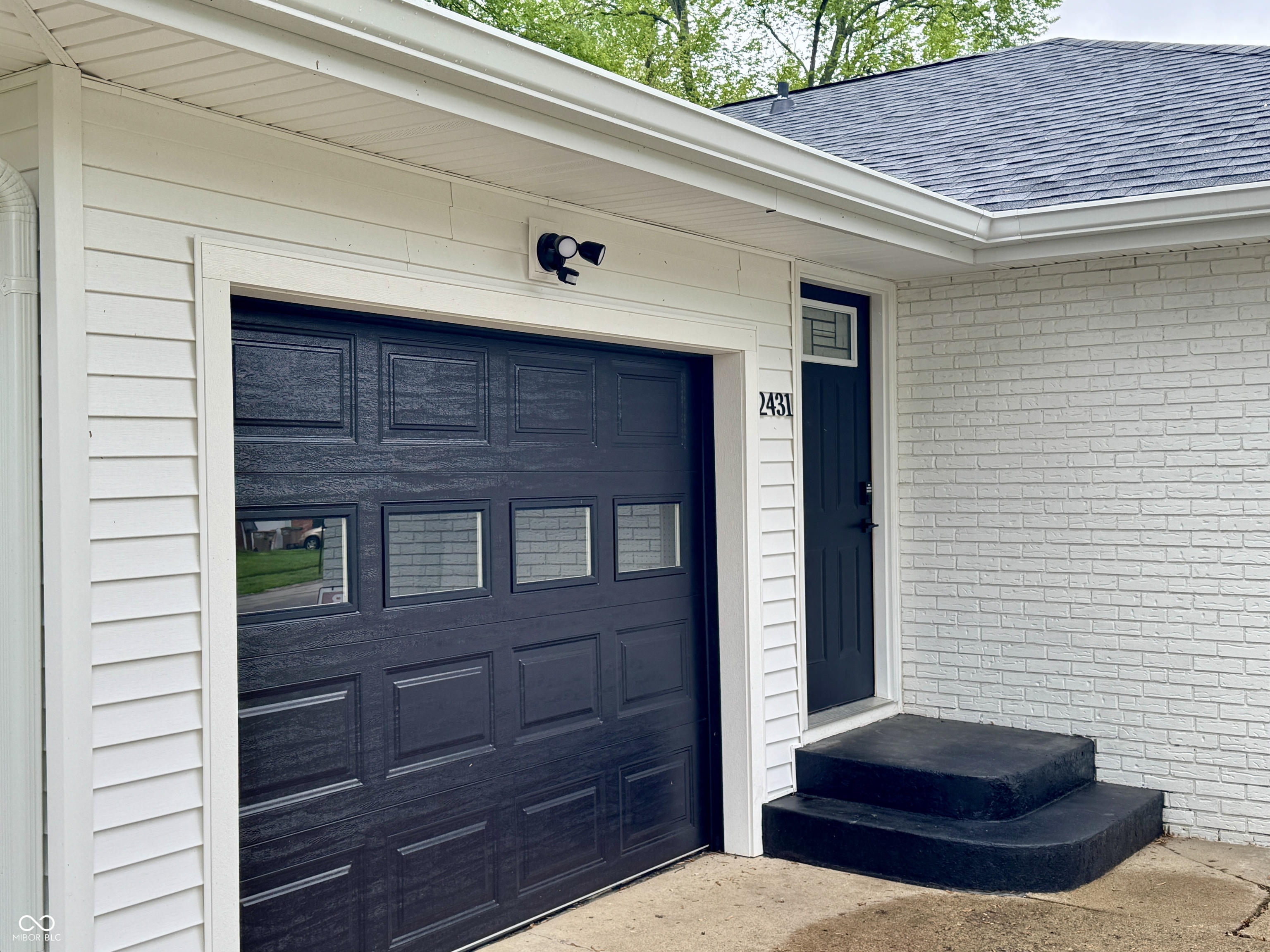 2431 Timbercrest Drive