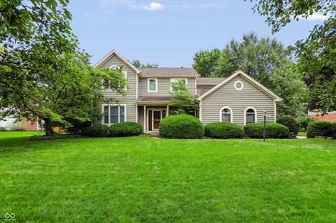 Photo of 37 Penn Place, Zionsville, IN 46077 (MLS # 22113343)