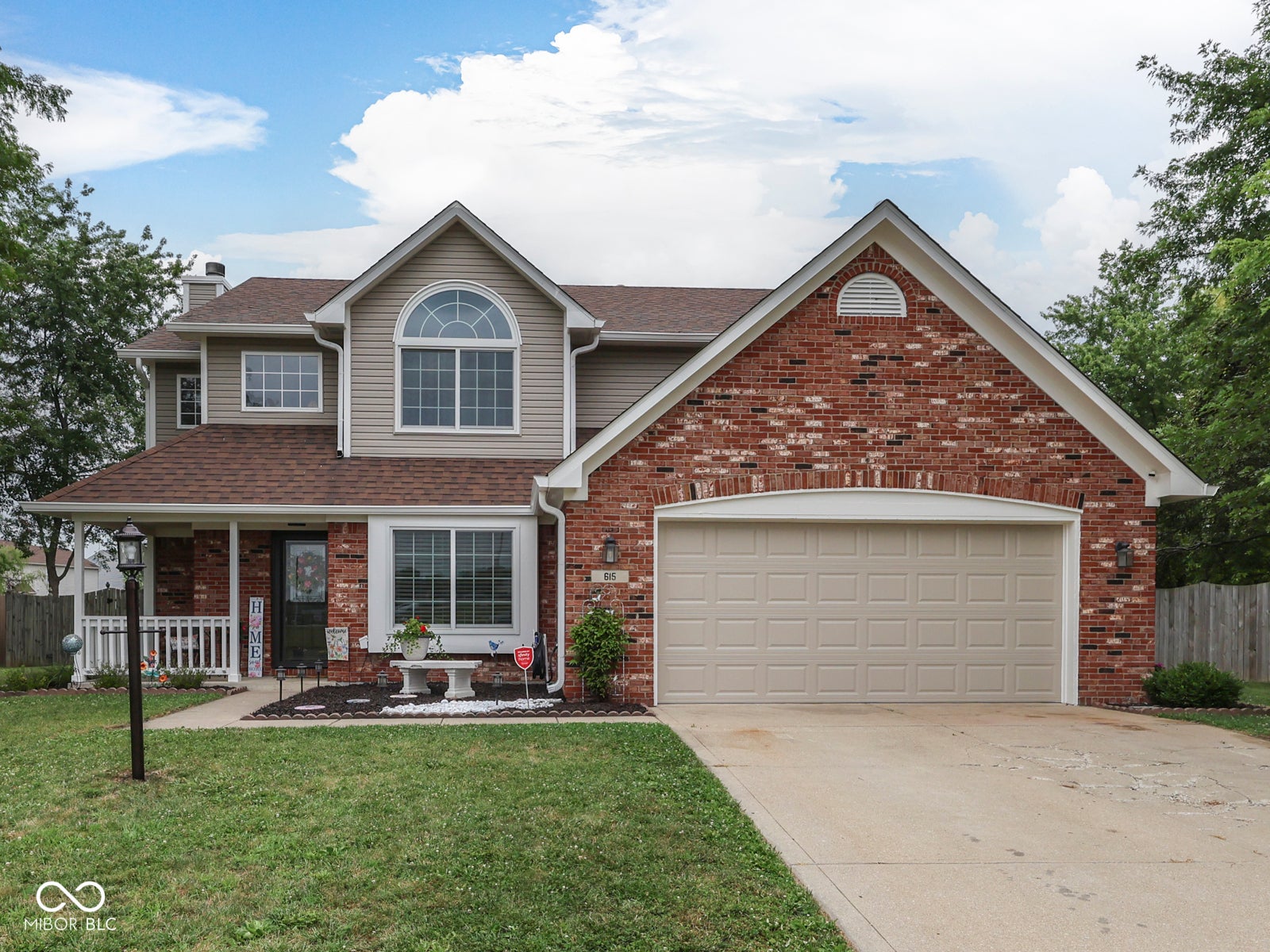 615 Hummingbird Lane