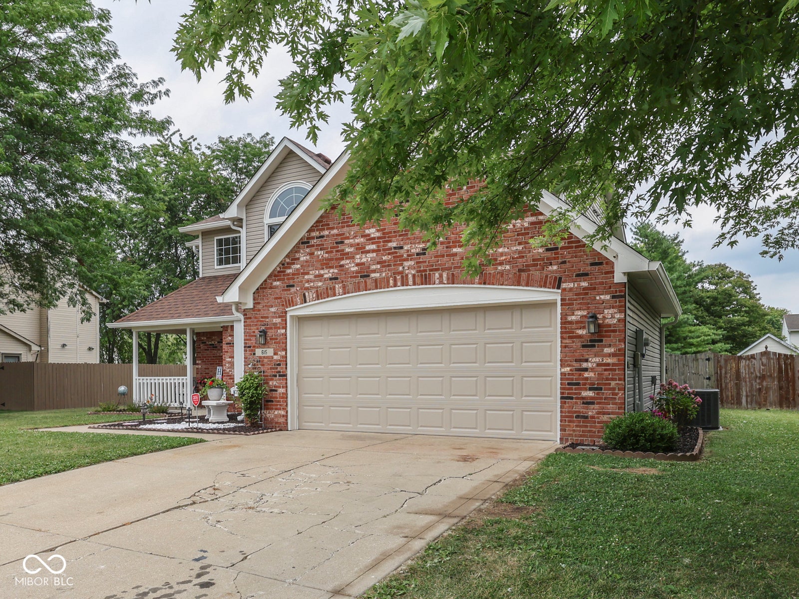 615 Hummingbird Lane