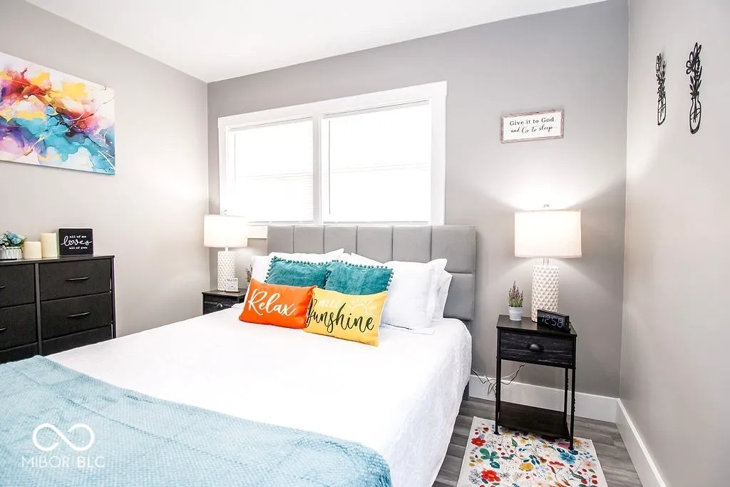 Columbus, Indiana 47203, United States, 3 Bedrooms Bedrooms, ,1 BathroomBathrooms,Residential,Pending,121617