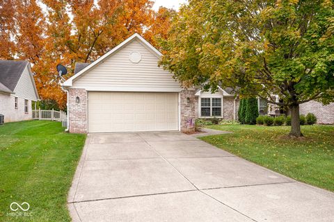 Photo of 10843 Stable Drive, Indianapolis, IN 46239 (MLS # 22070215)
