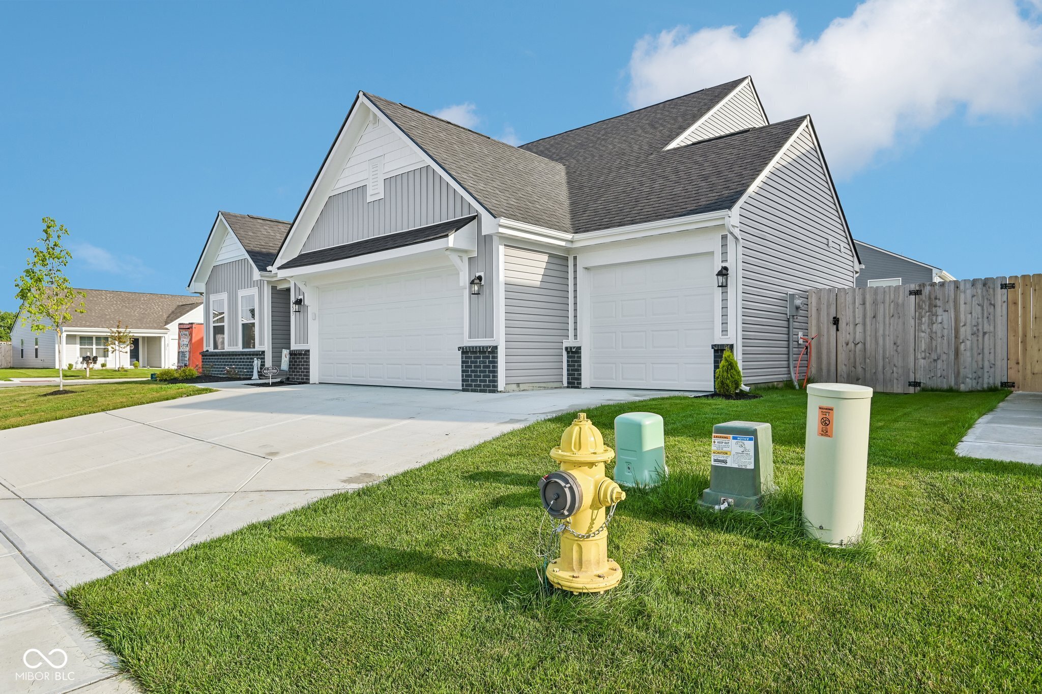 553 Alder Way