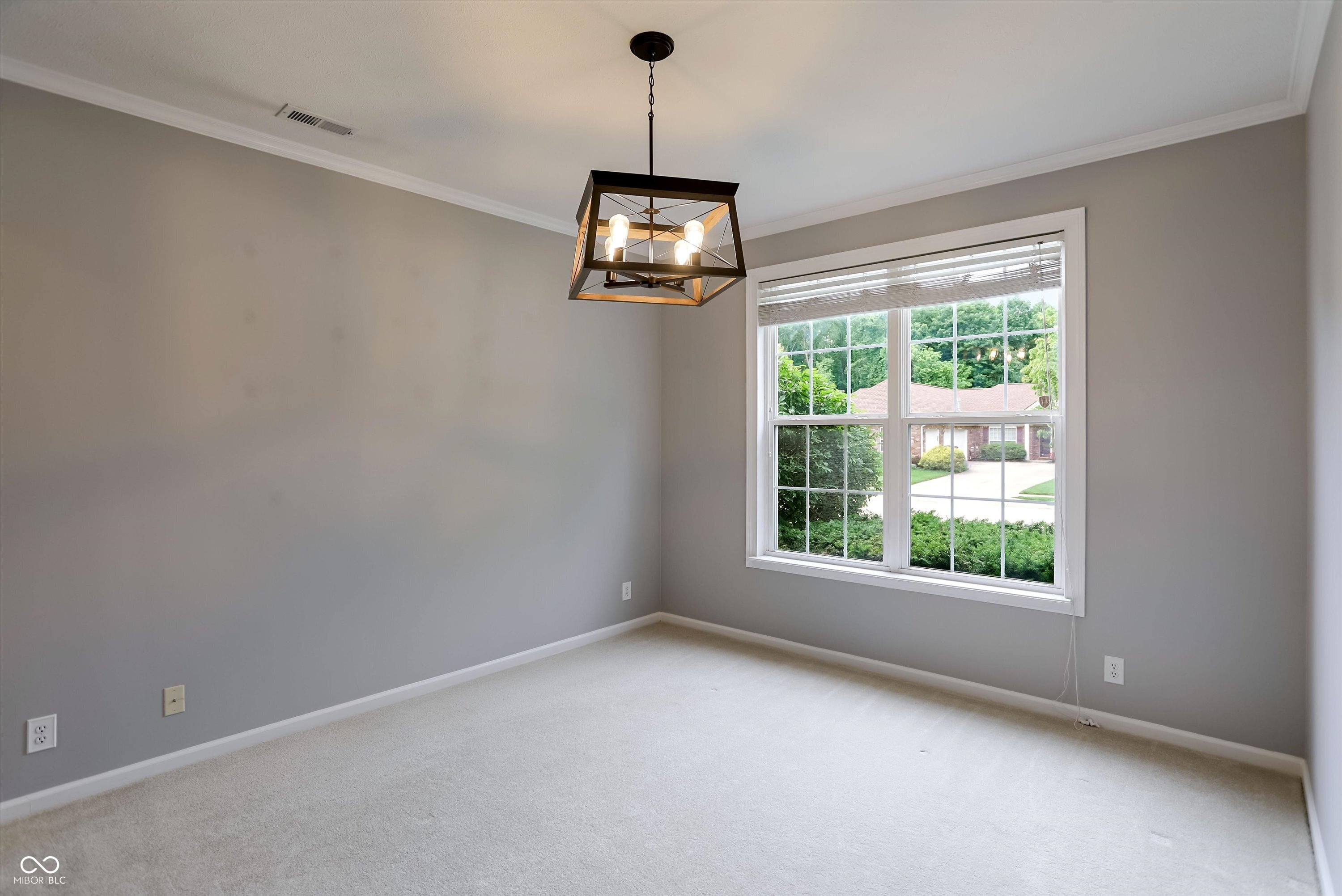 11279 Niagara Drive