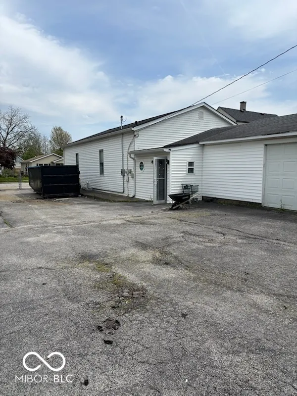 Beech Grove, Indiana 46107, United States, ,Commercial,Active,126085