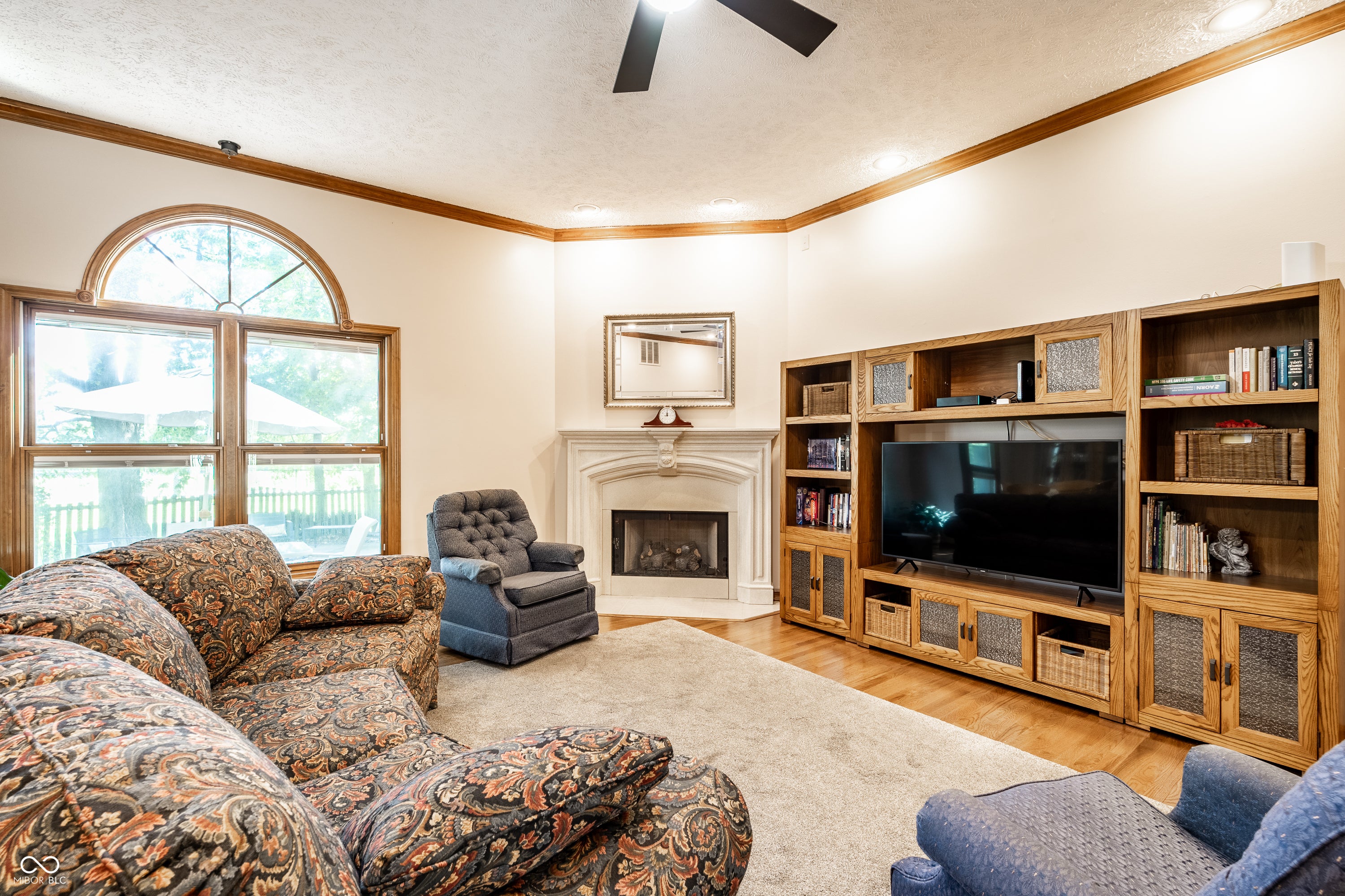 1609 Woodside Drive