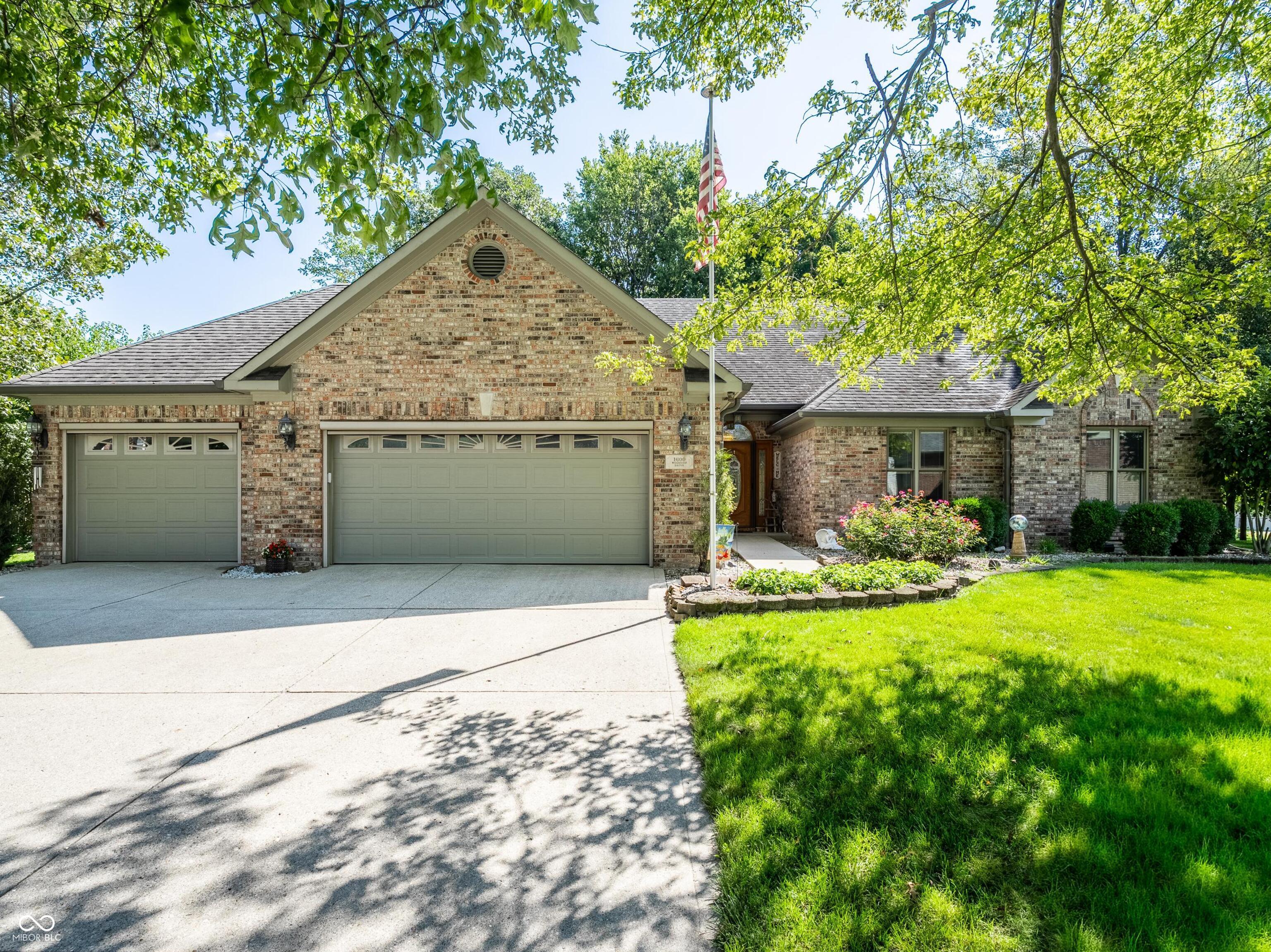 1609 Woodside Drive