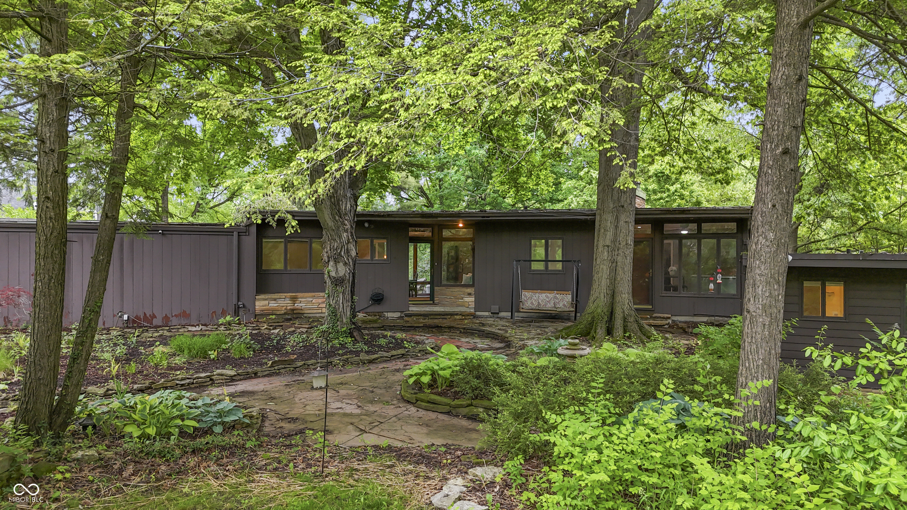10 Overlook Drive