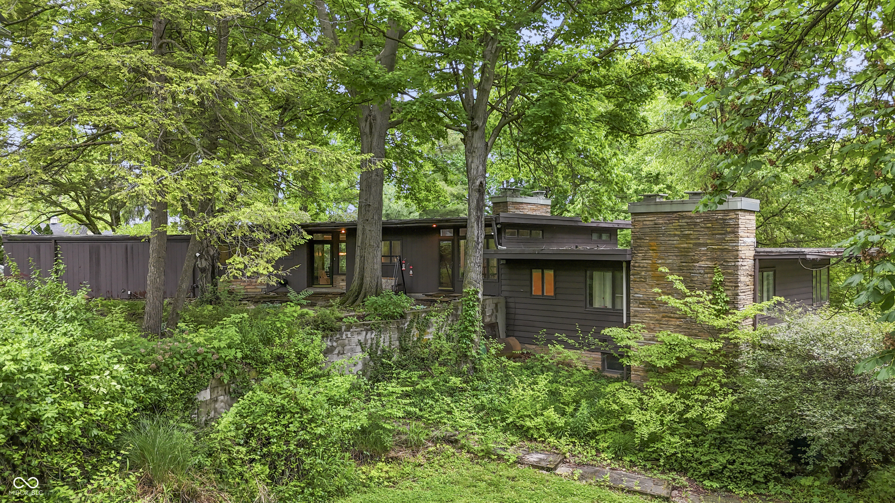 10 Overlook Drive