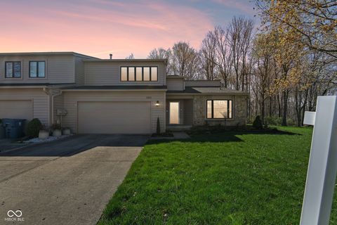 Photo of 305 Sandbrook Drive, Noblesville, IN 46062 (MLS # 22081902)