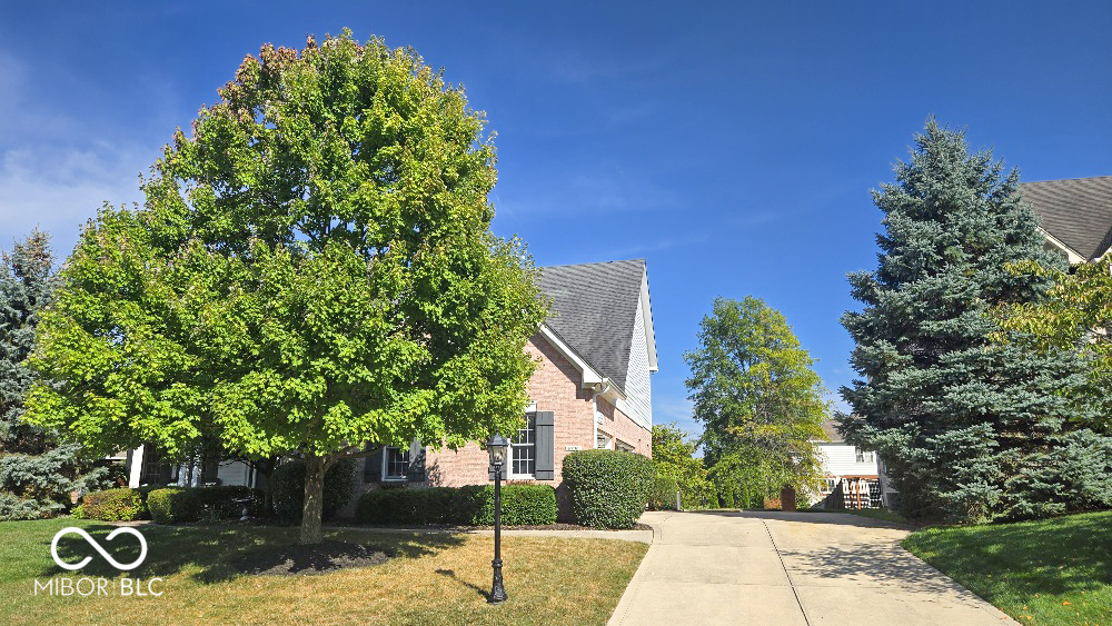 10030 Wading Crane Avenue