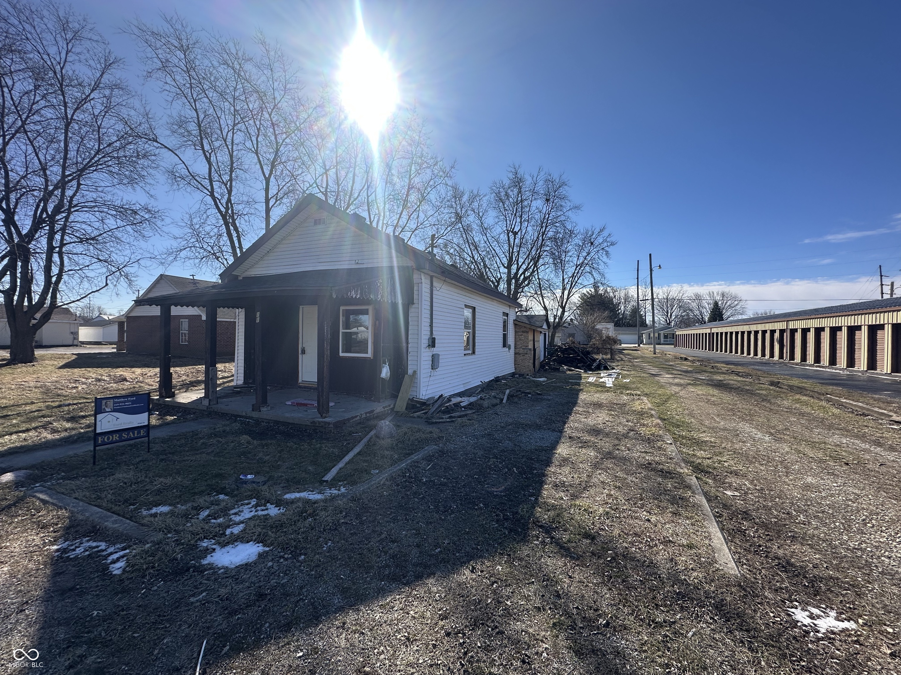 711 W Superior Street