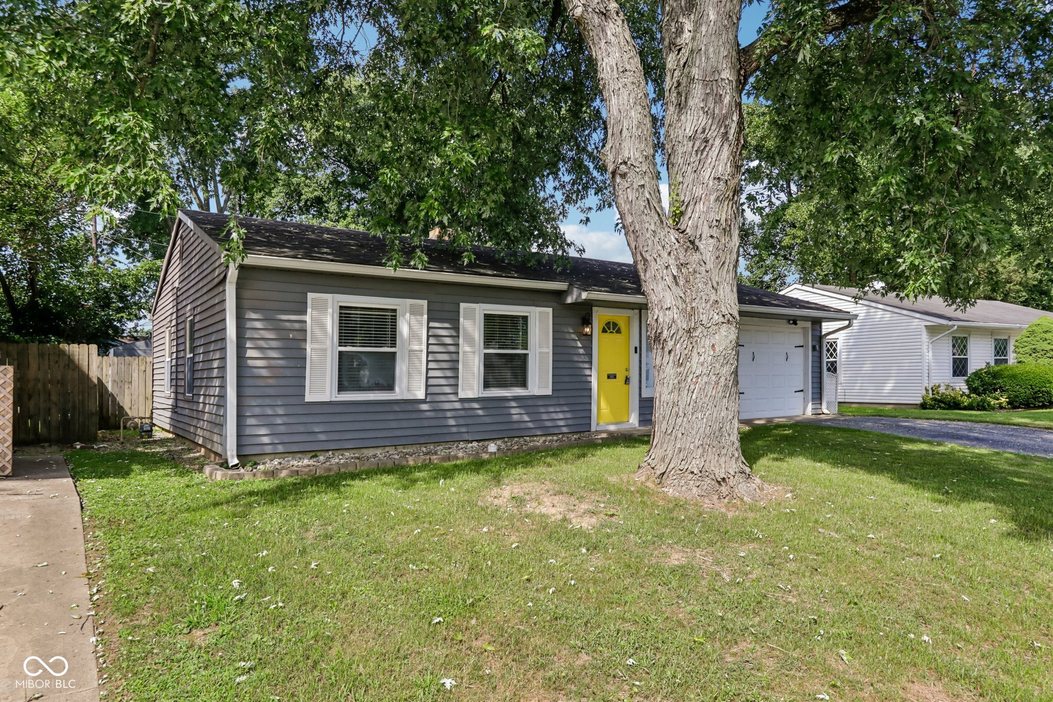958 Hunter Drive