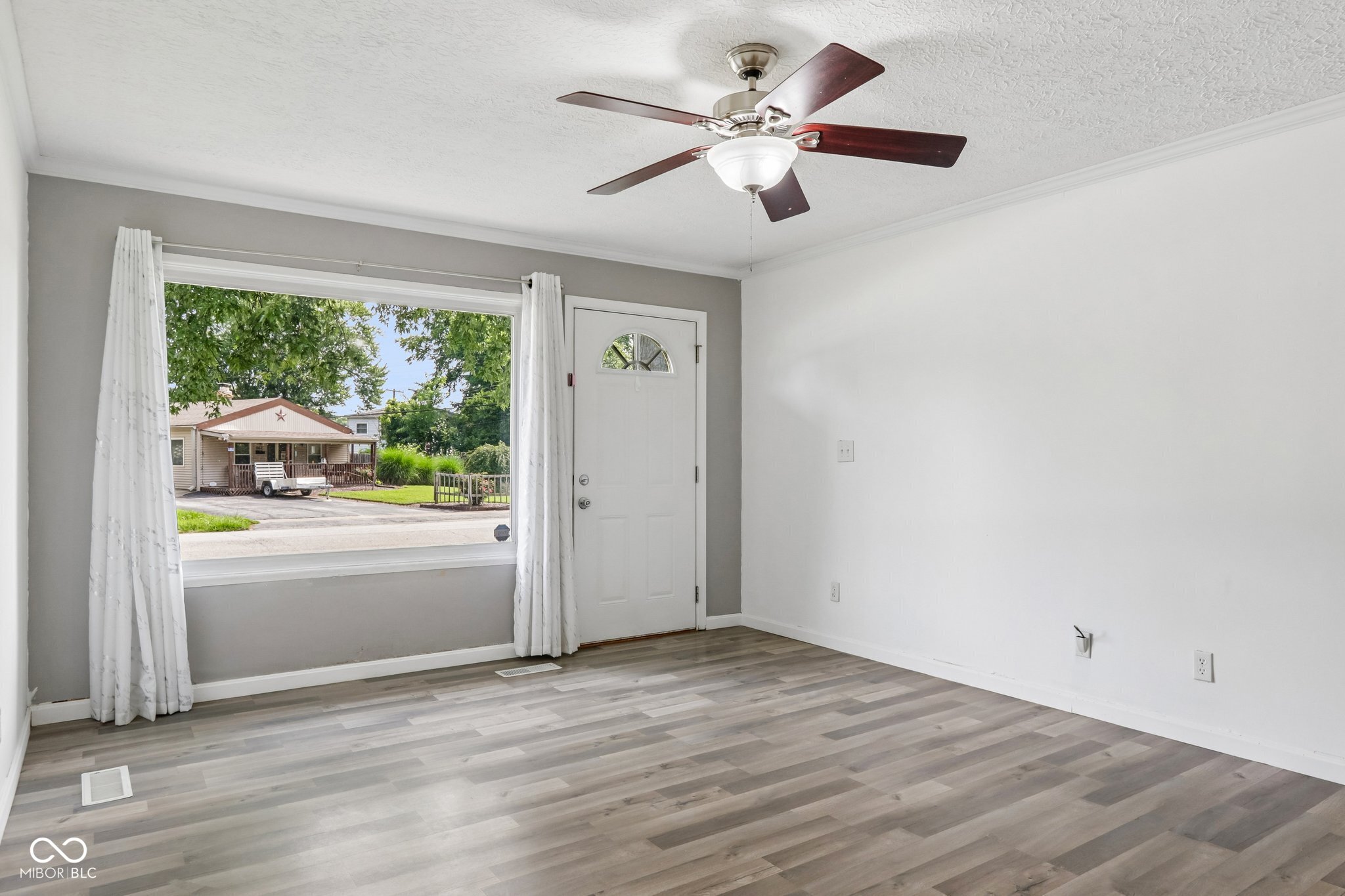 958 Hunter Drive
