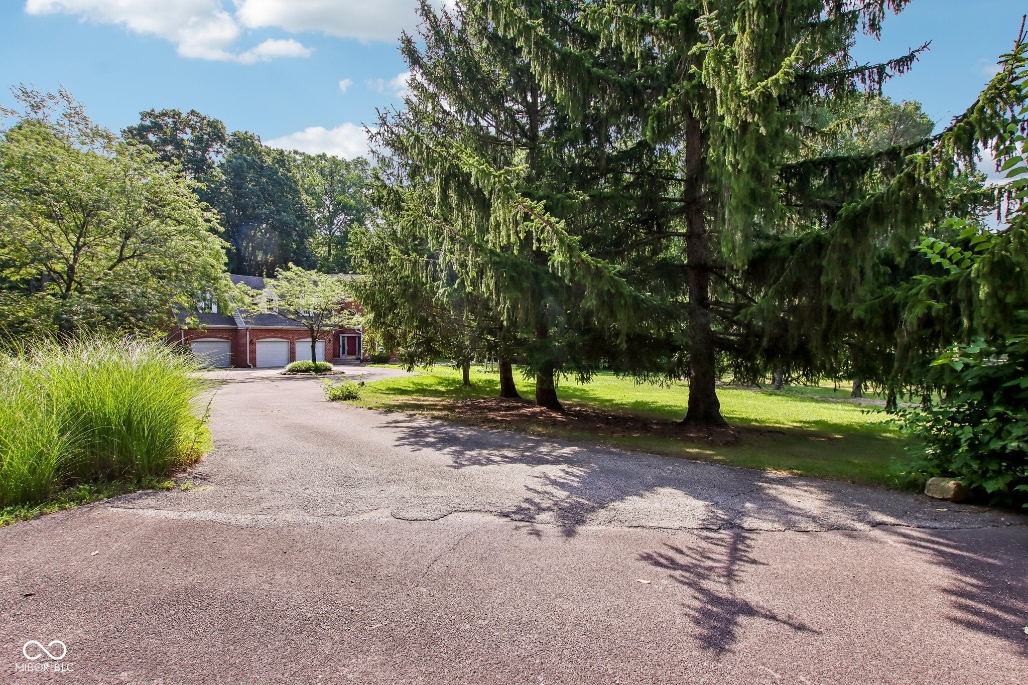 8819 Shetland Lane