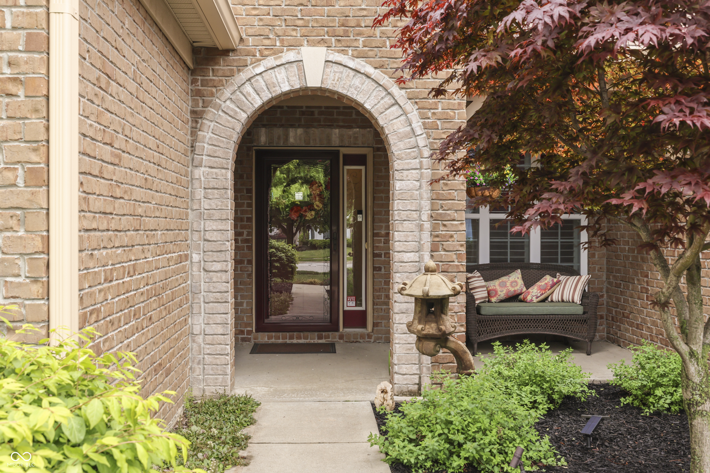 6166 Royal Alley Place
