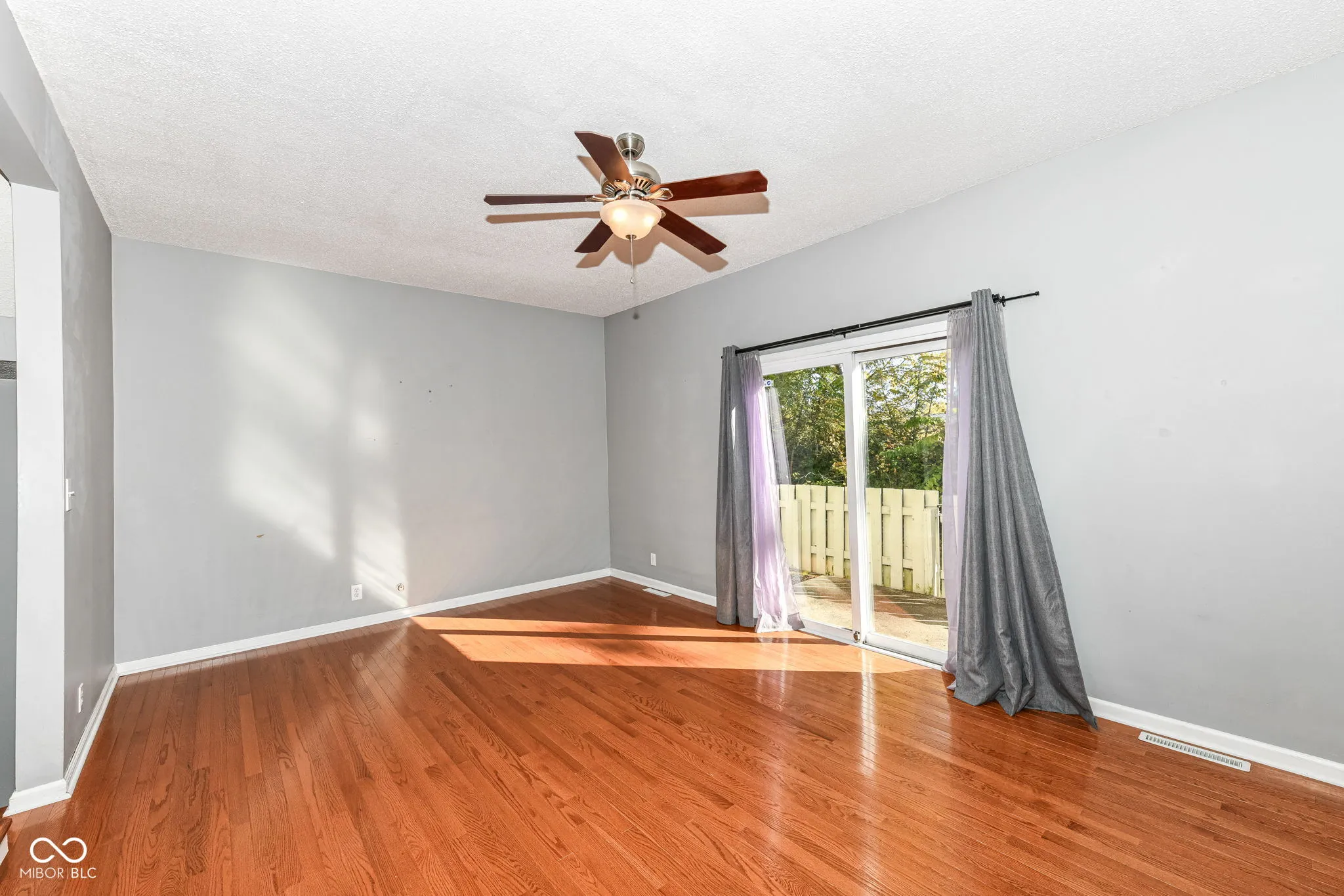 Carmel, Indiana 46032, United States, 3 Bedrooms Bedrooms, ,3 BathroomsBathrooms,Residential,Pending,37125