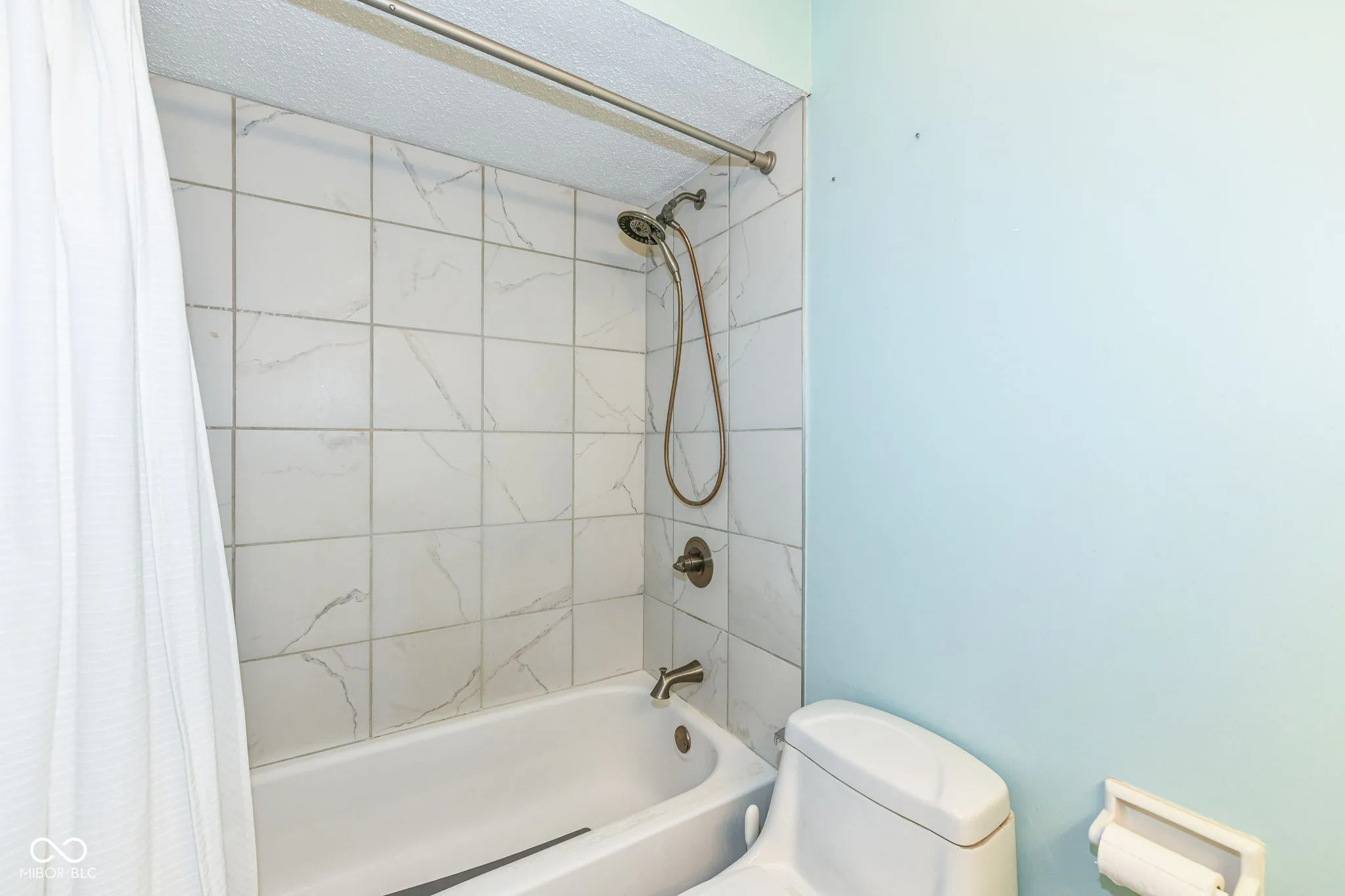 Carmel, Indiana 46032, United States, 3 Bedrooms Bedrooms, ,3 BathroomsBathrooms,Residential,Pending,37125