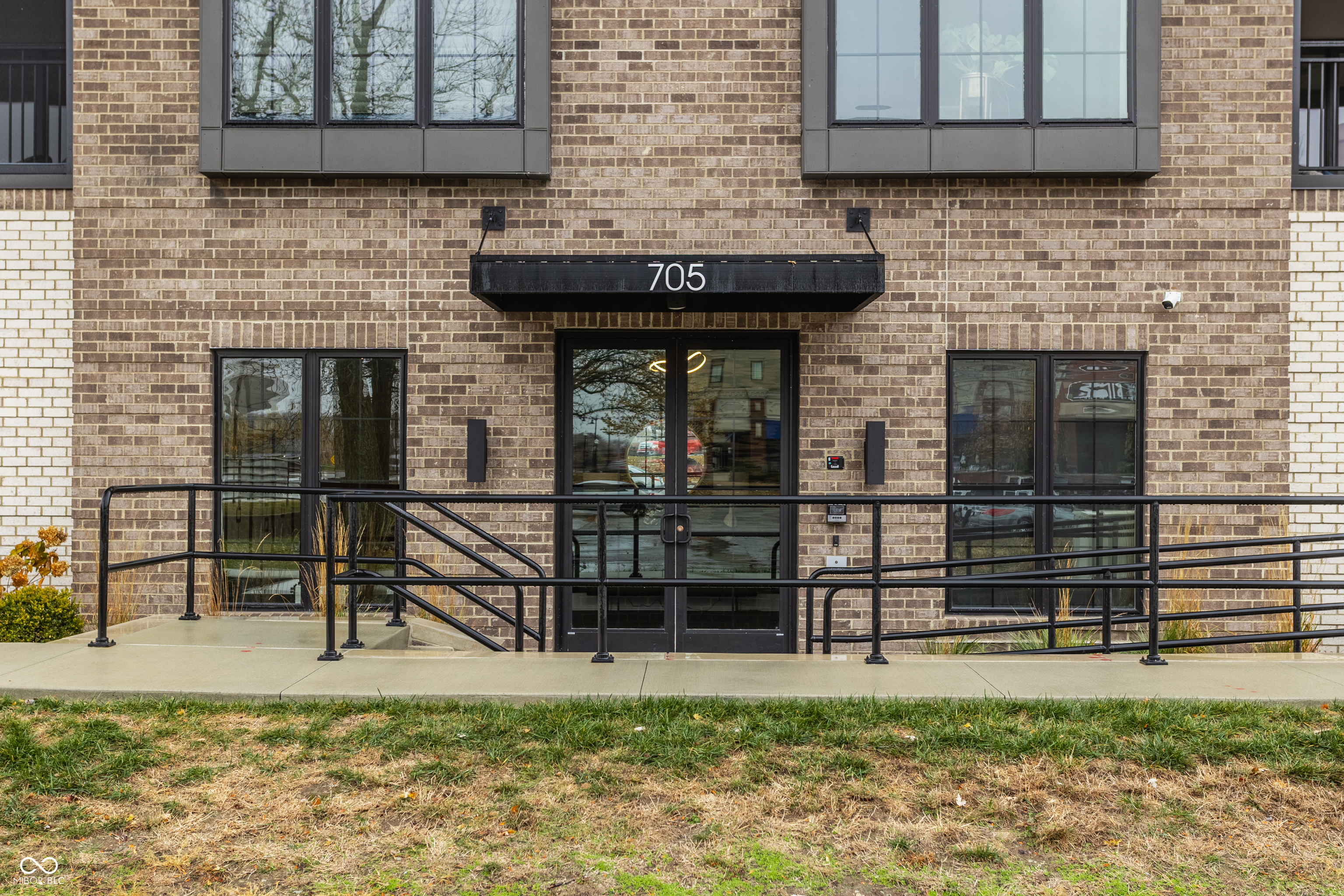 705 Livingstone Drive Suite 210