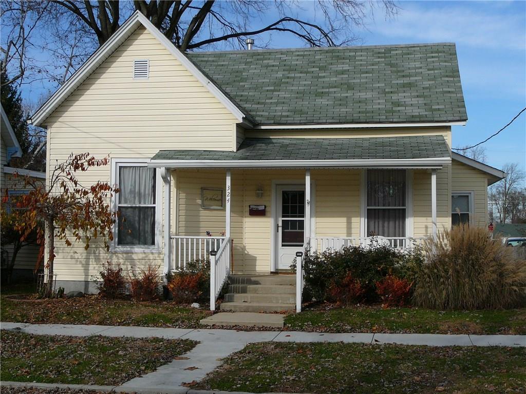 Photo 1 of 17 — 324 W Pennsylvania Street, Shelbyville, IN 46176