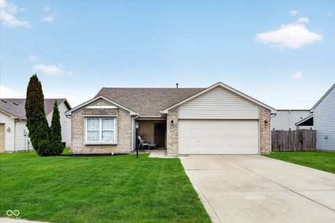 Photo of 5639 Wood Hollow Drive, Indianapolis, IN 46239 (MLS # 22097546)