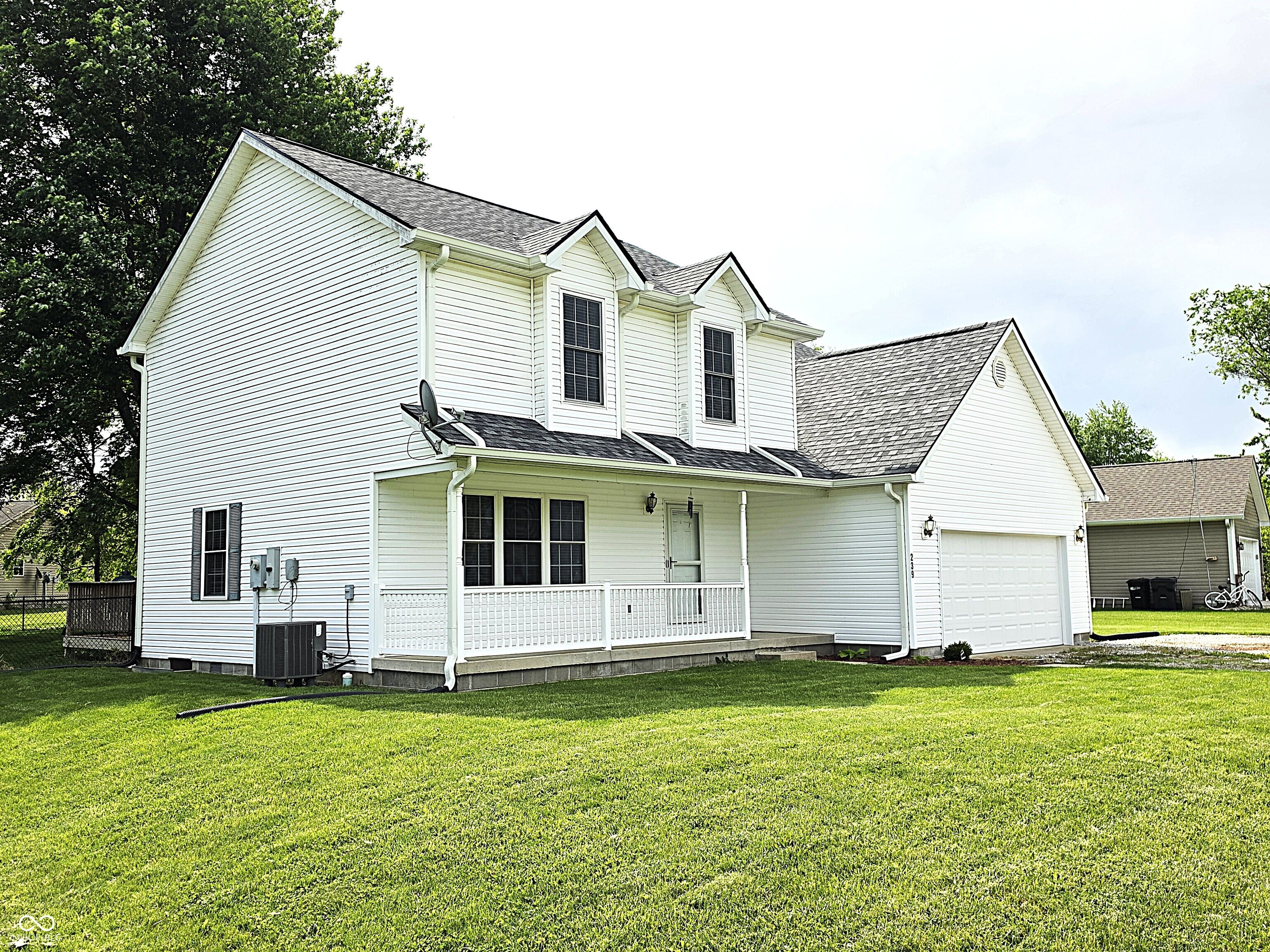 239 Lincoln Hills