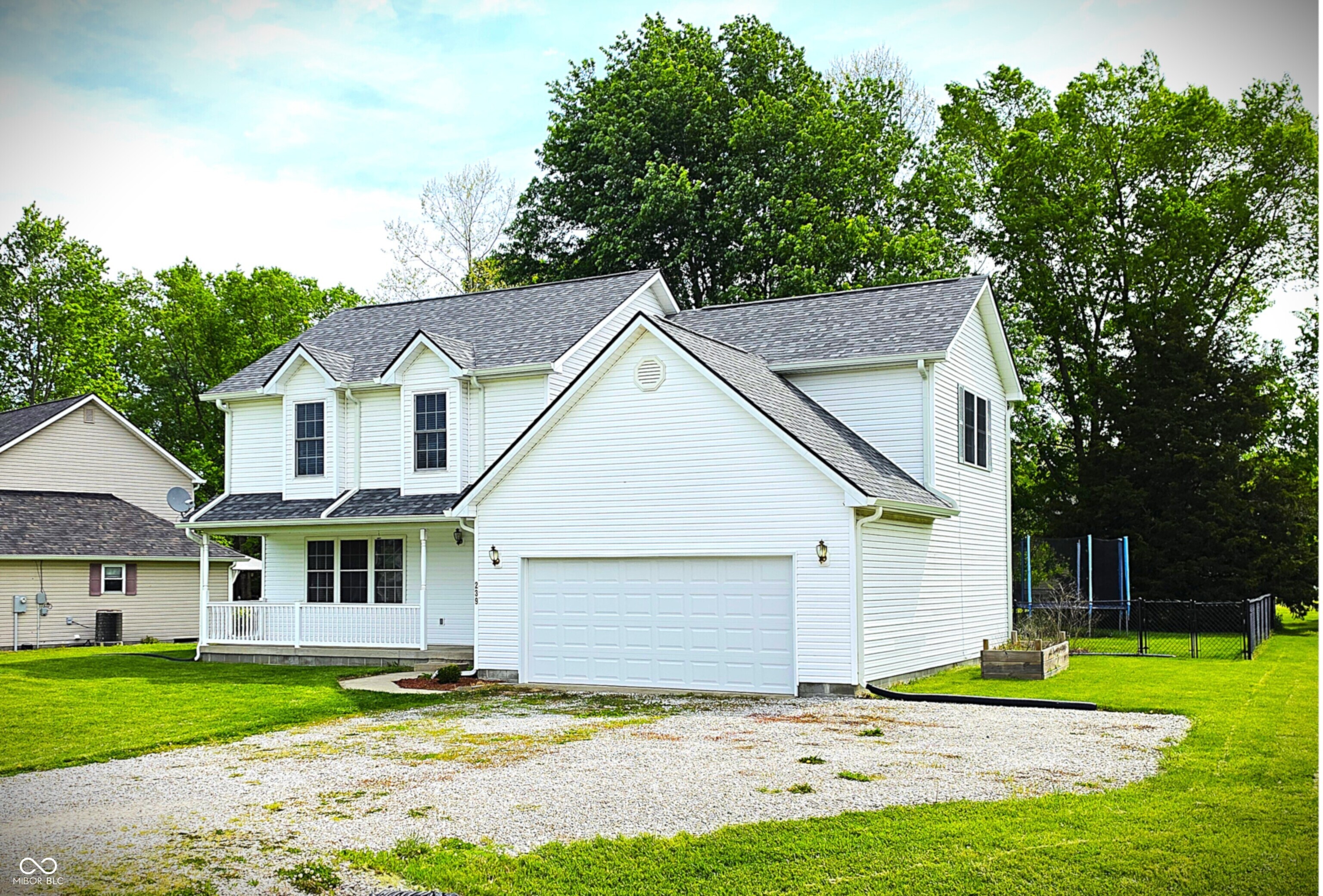 239 Lincoln Hills