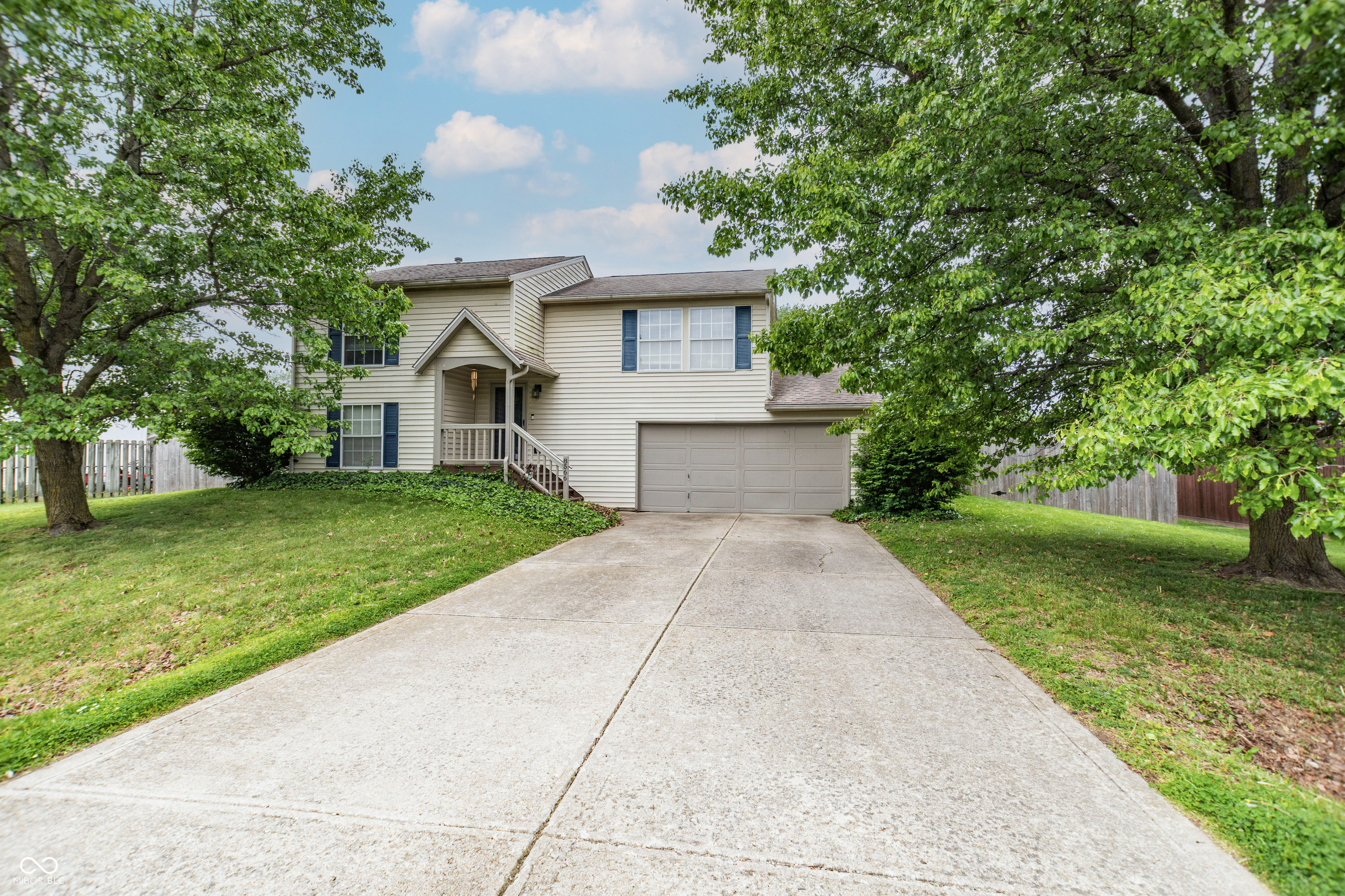 8566 Buckingham Drive