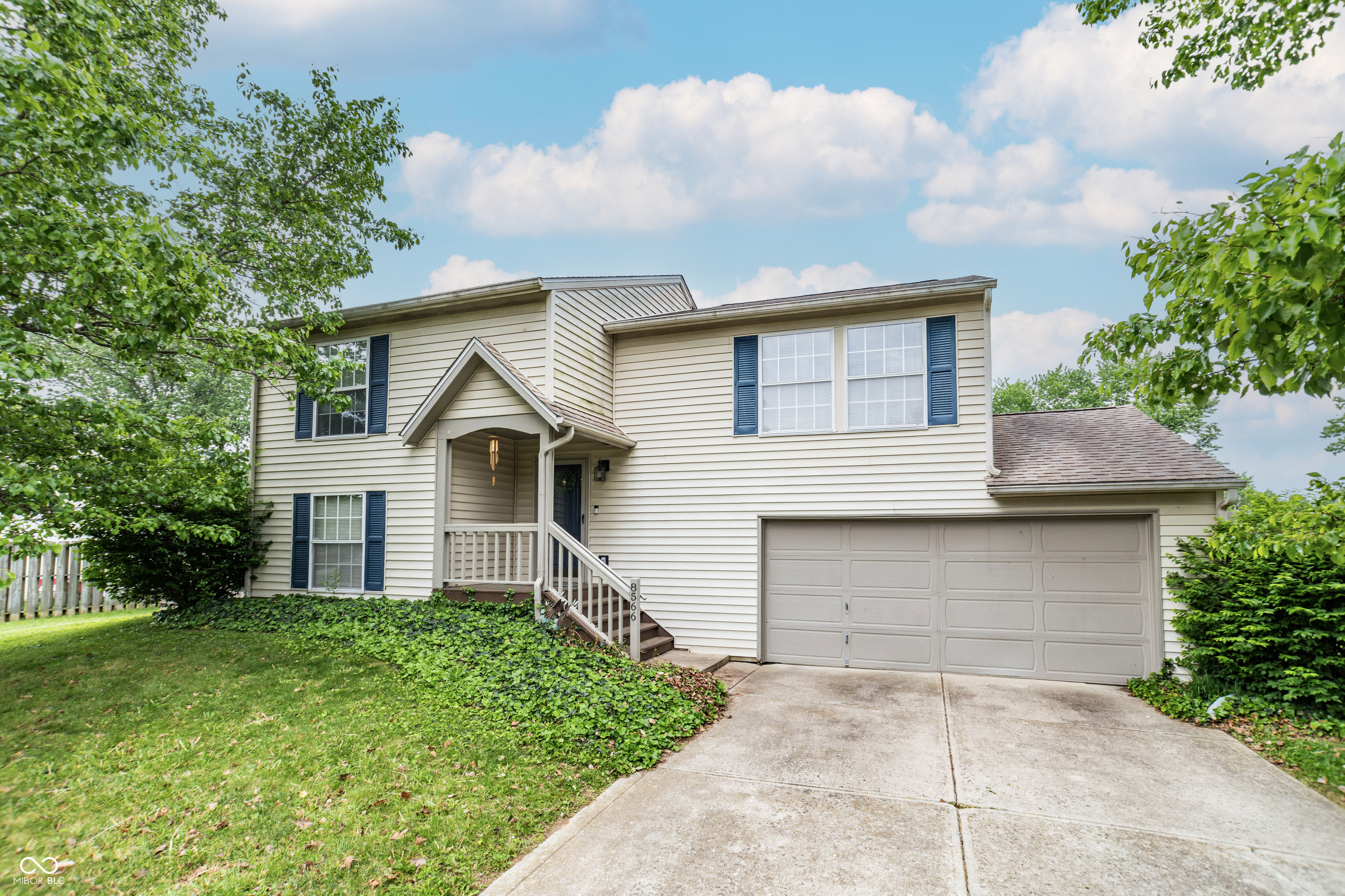 8566 Buckingham Drive
