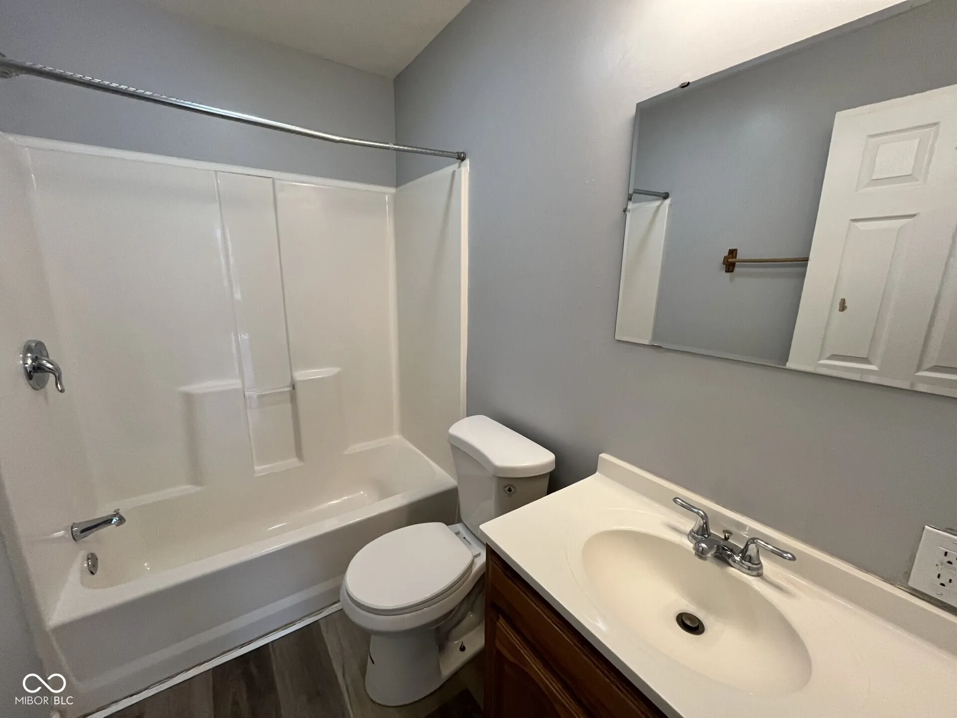 Seymour, Indiana 47274, United States, 3 Bedrooms Bedrooms, ,2 BathroomsBathrooms,Residential,Pending,230913