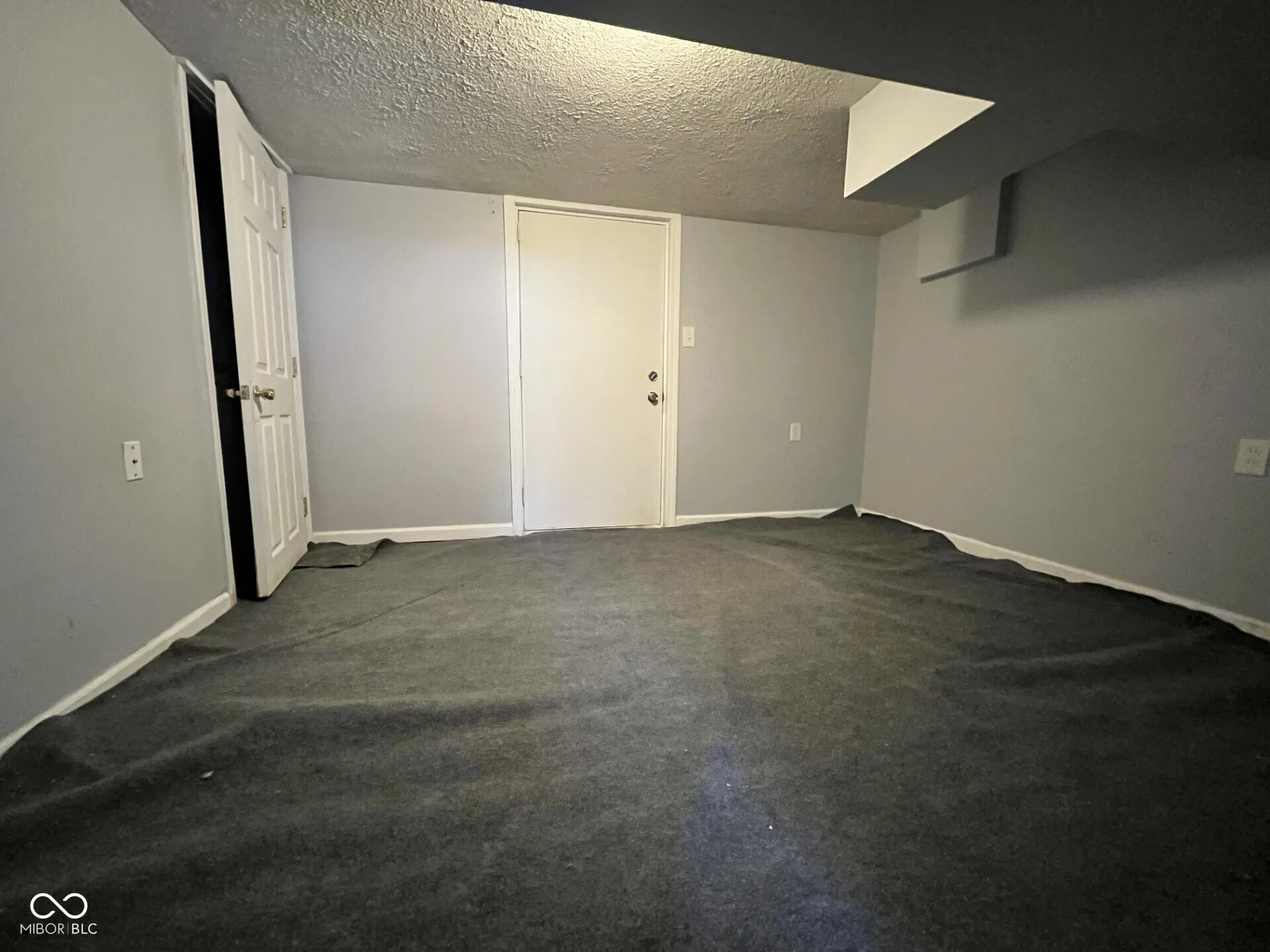 Seymour, Indiana 47274, United States, 3 Bedrooms Bedrooms, ,2 BathroomsBathrooms,Residential,Pending,230913