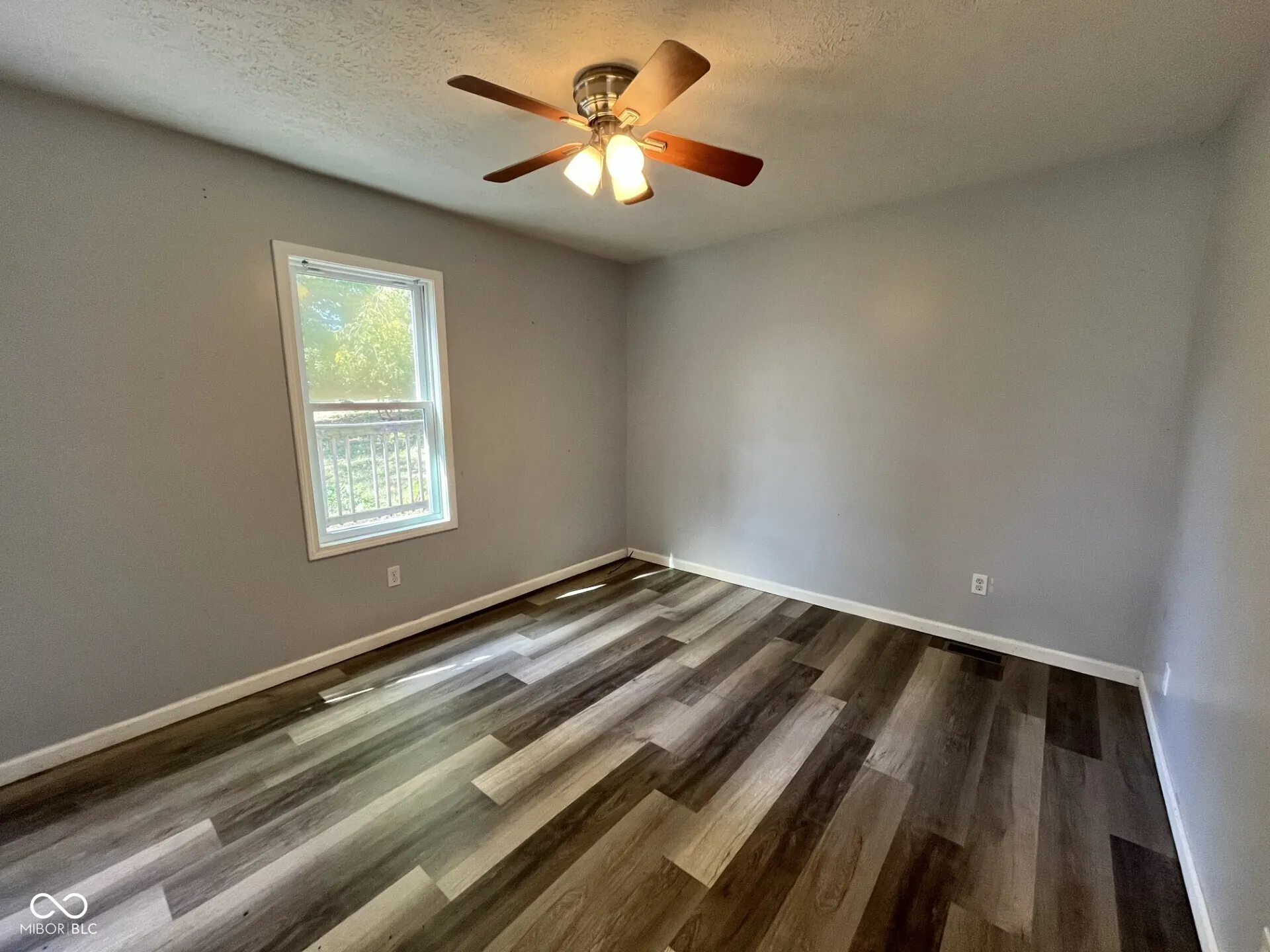 Seymour, Indiana 47274, United States, 3 Bedrooms Bedrooms, ,2 BathroomsBathrooms,Residential,Pending,230913