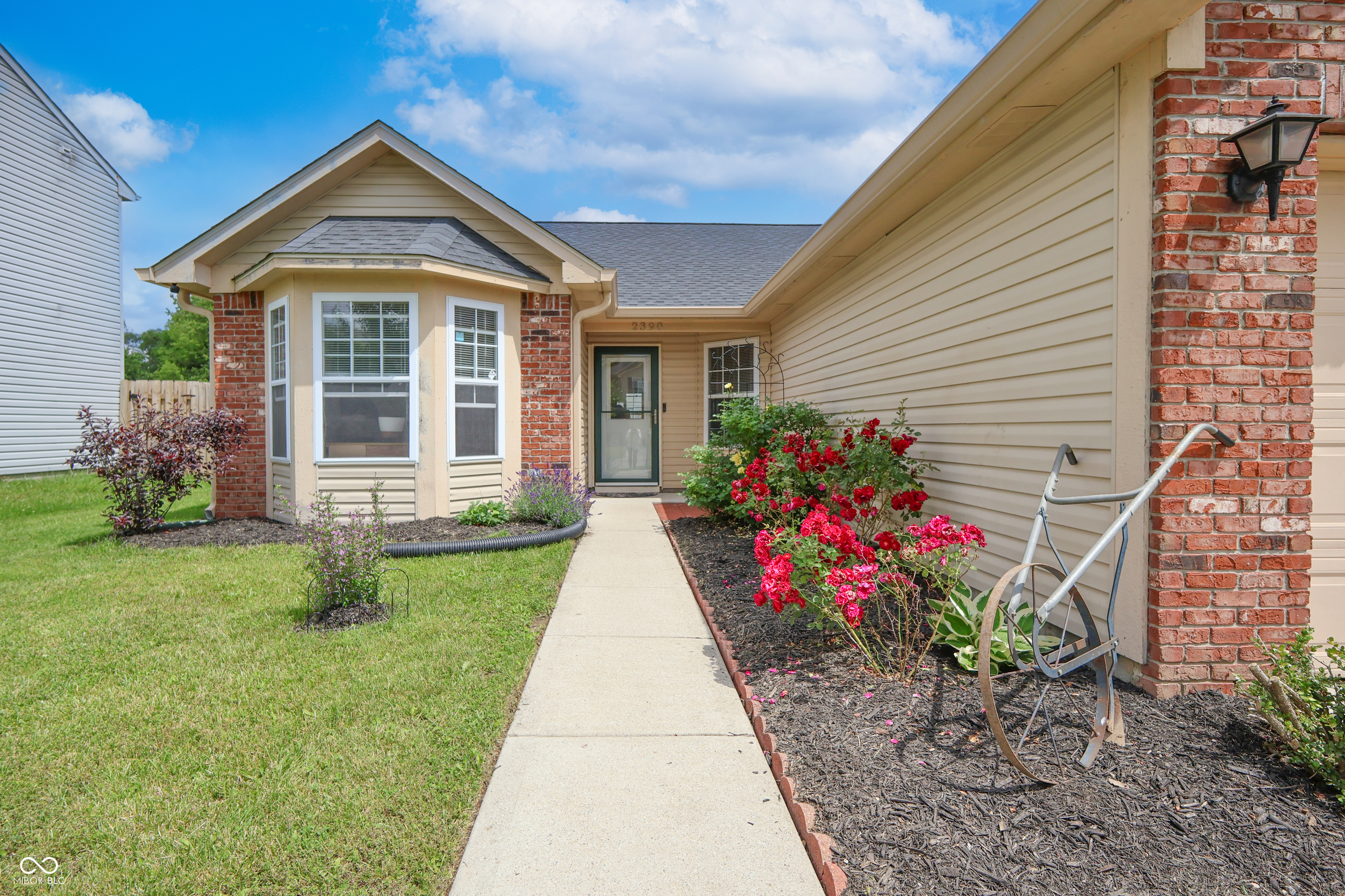 2390 Lakecrest Drive
